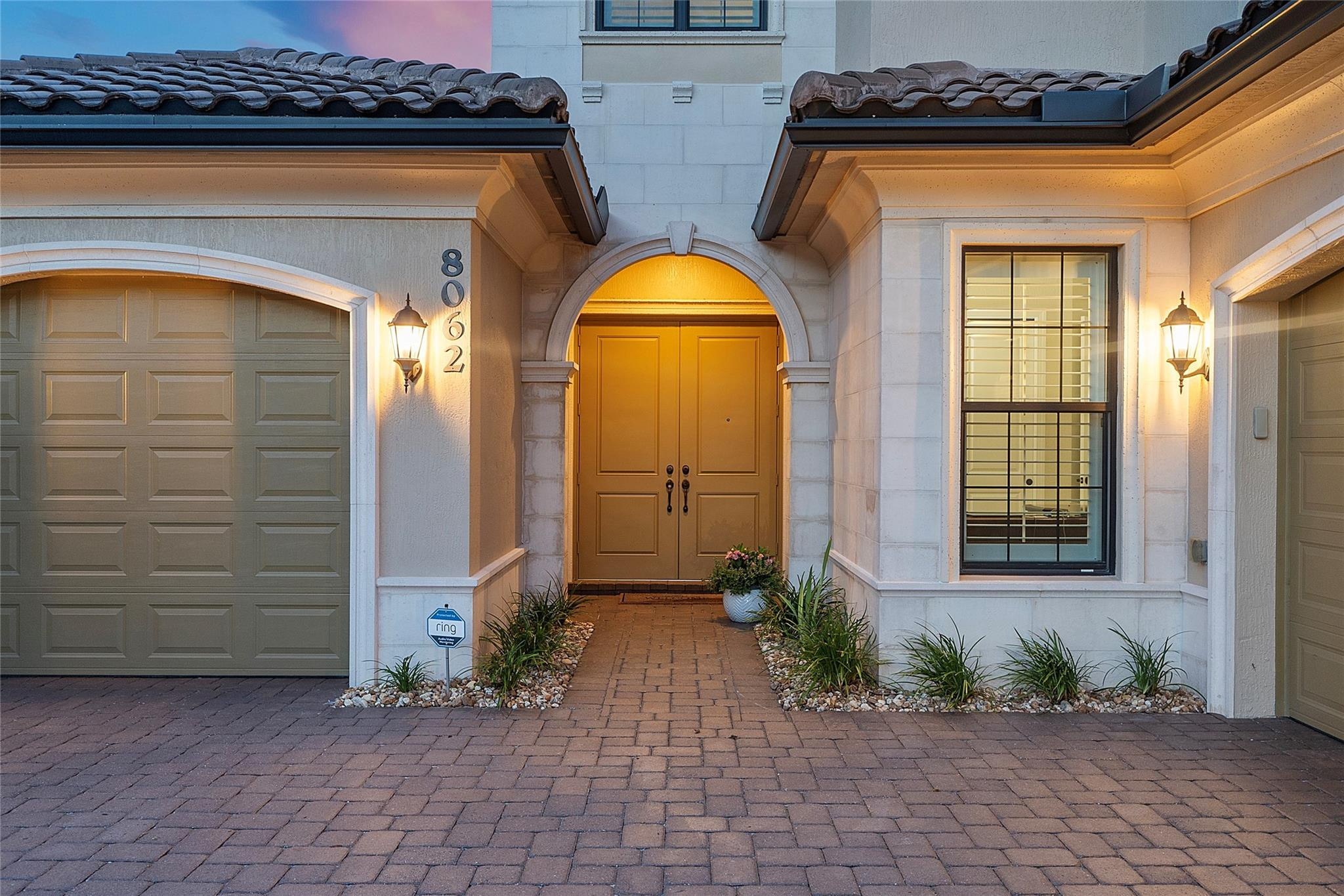 8062 NW 112th Ter