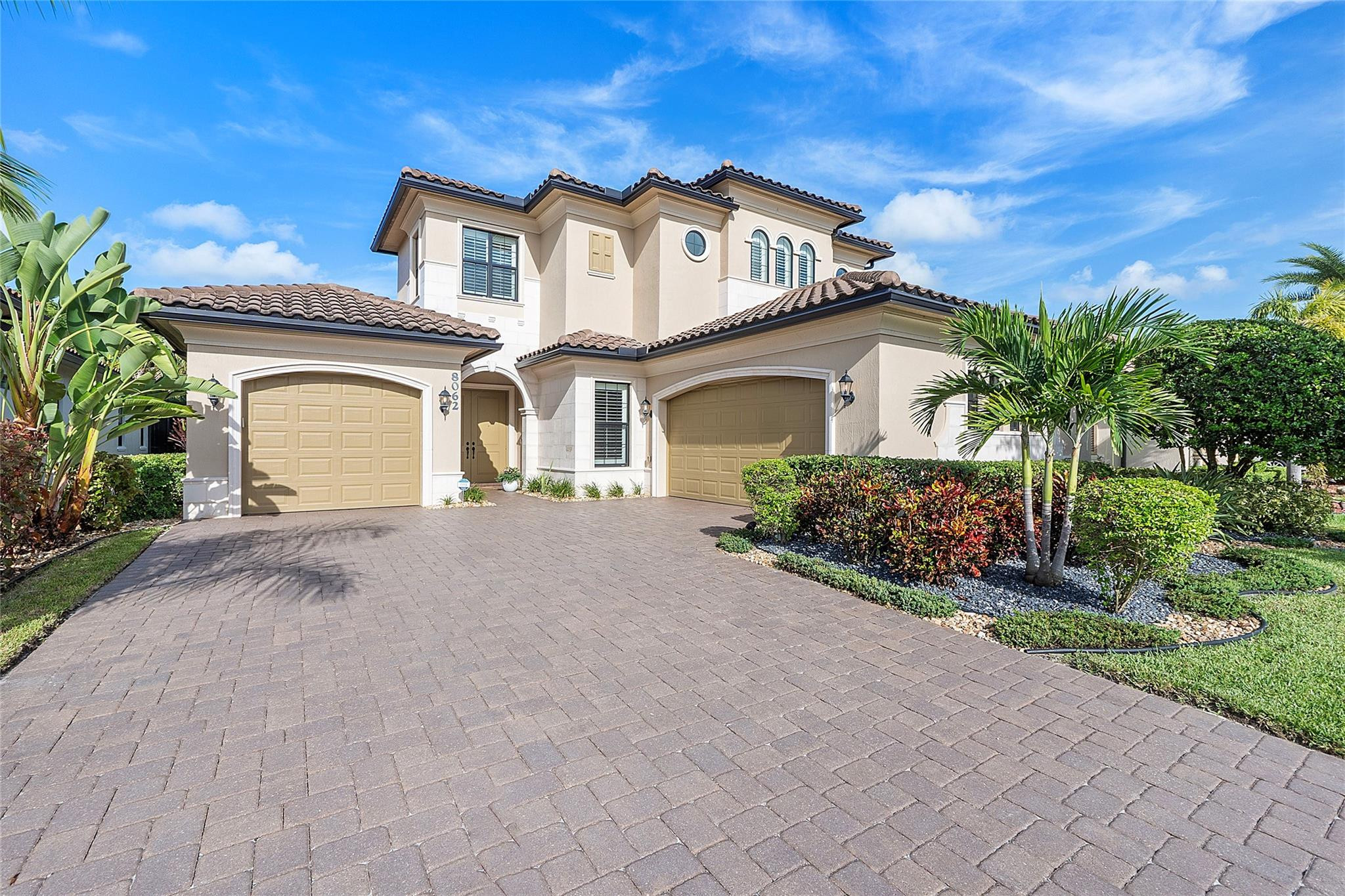 8062 NW 112th Ter