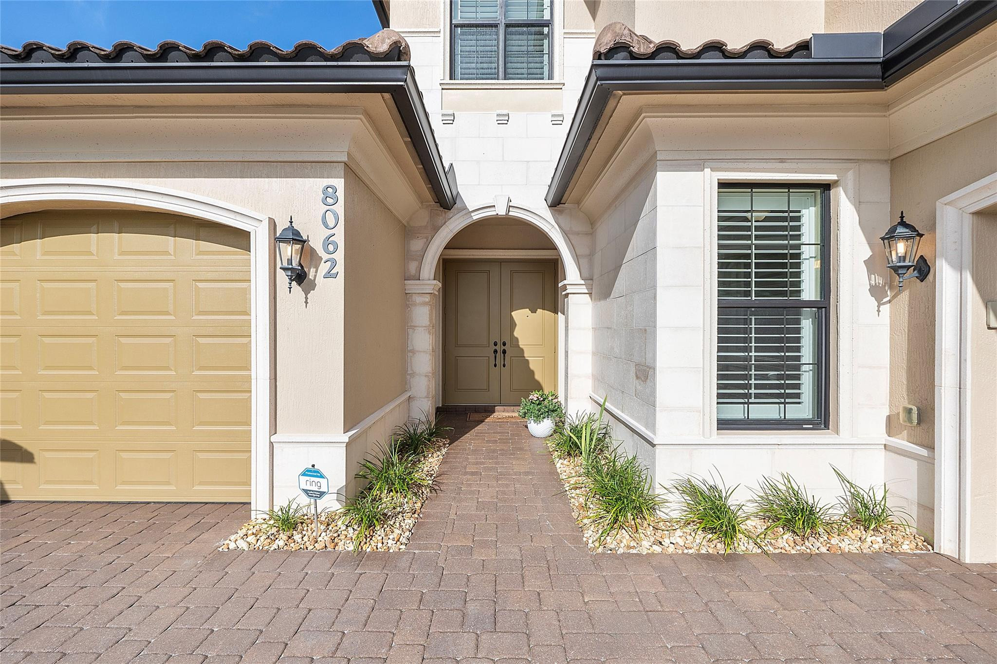 8062 NW 112th Ter