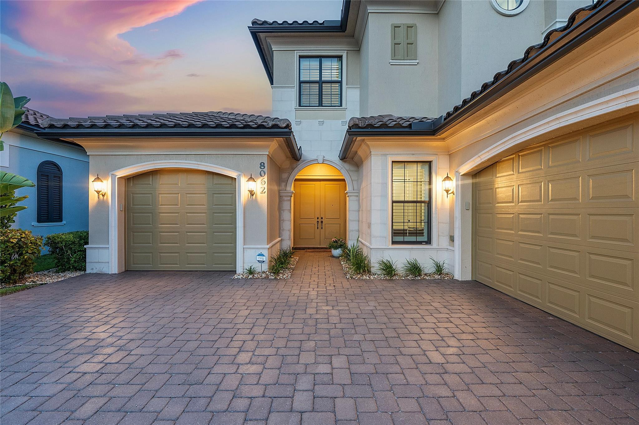 8062 NW 112th Ter