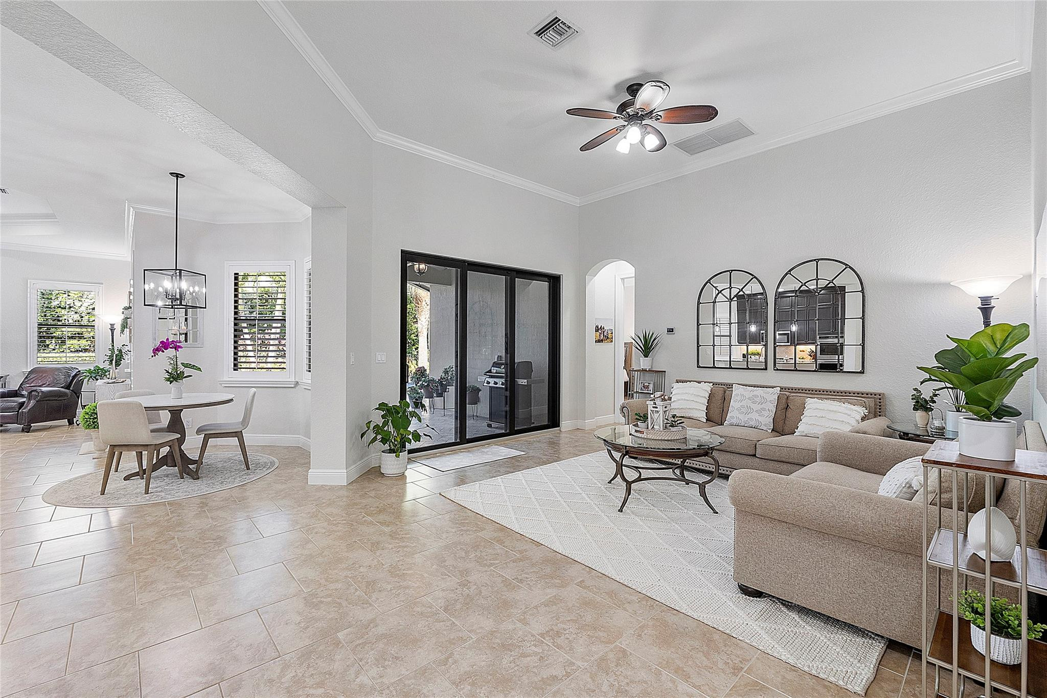 8062 NW 112th Ter