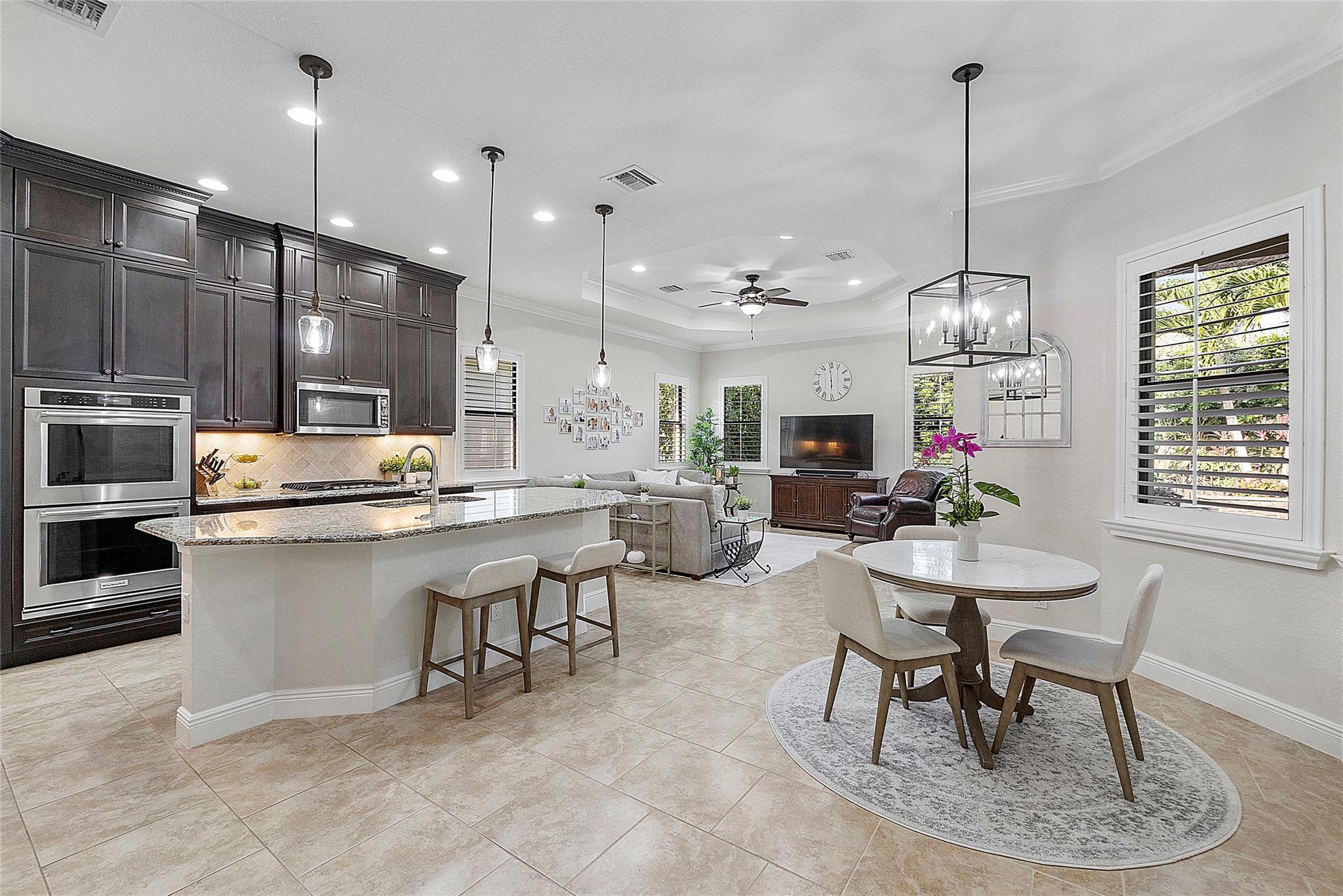 8062 NW 112th Ter