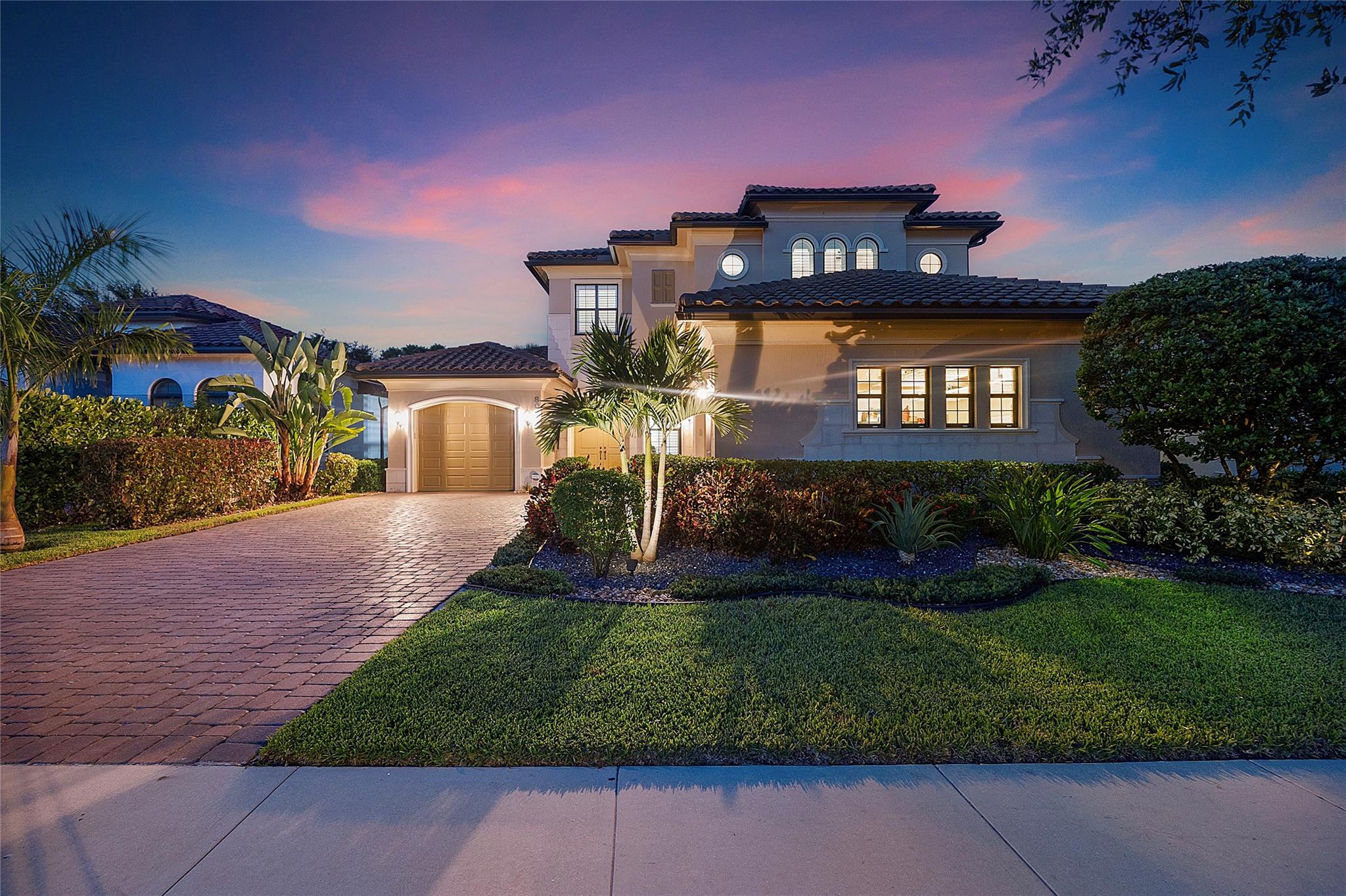 8062 NW 112th Ter