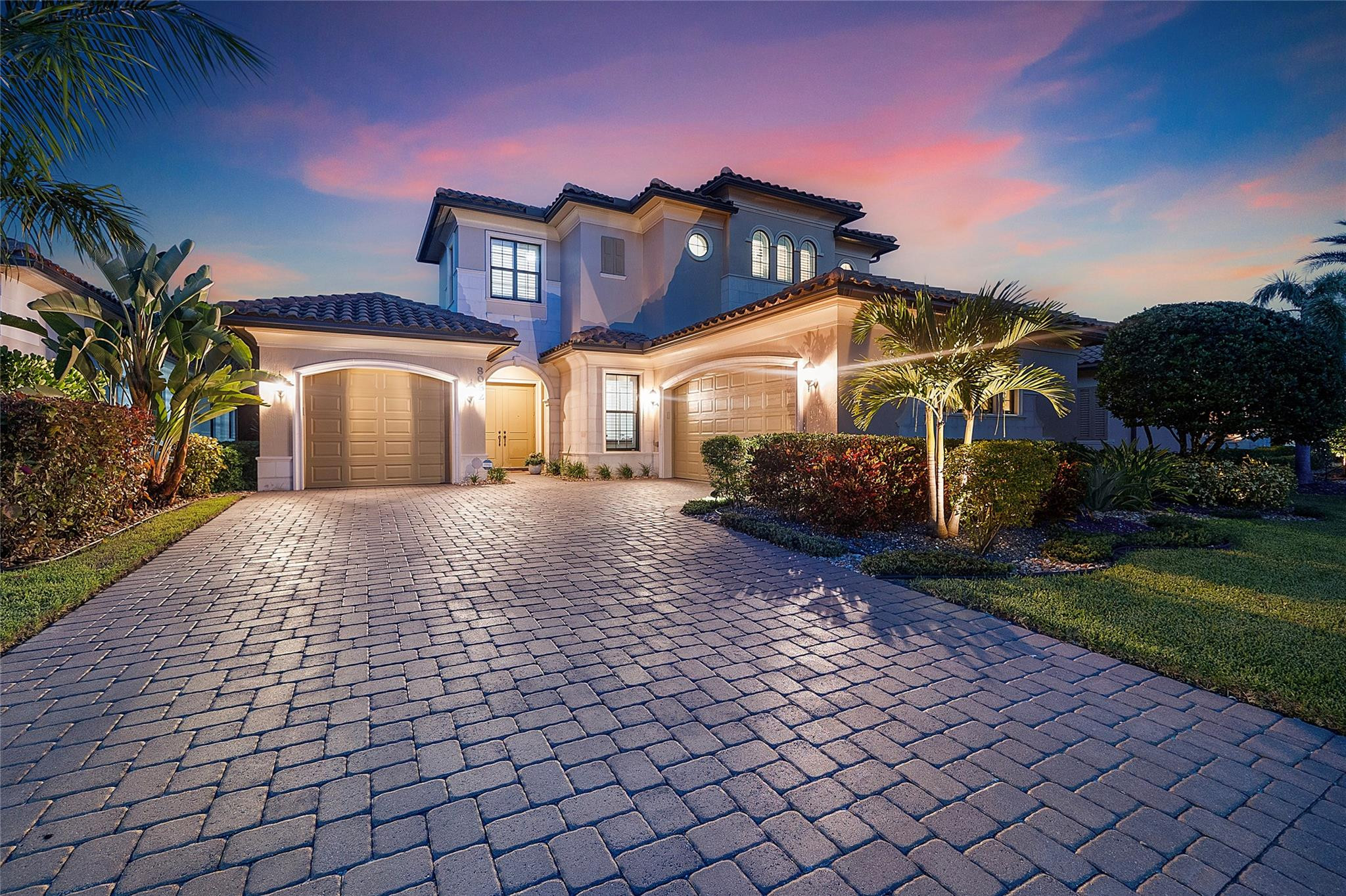 8062 NW 112th Ter