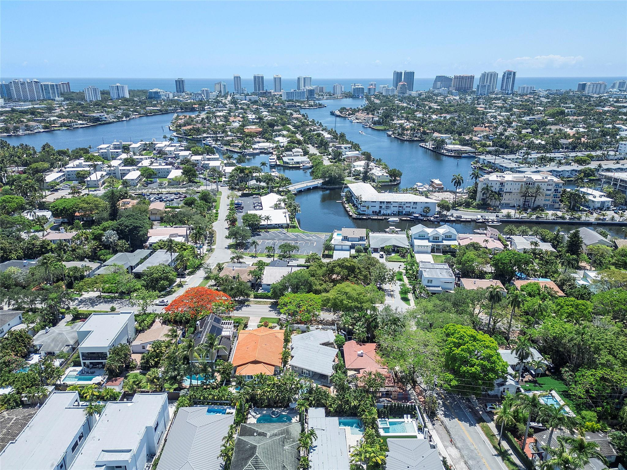 605 N Victoria Park Rd