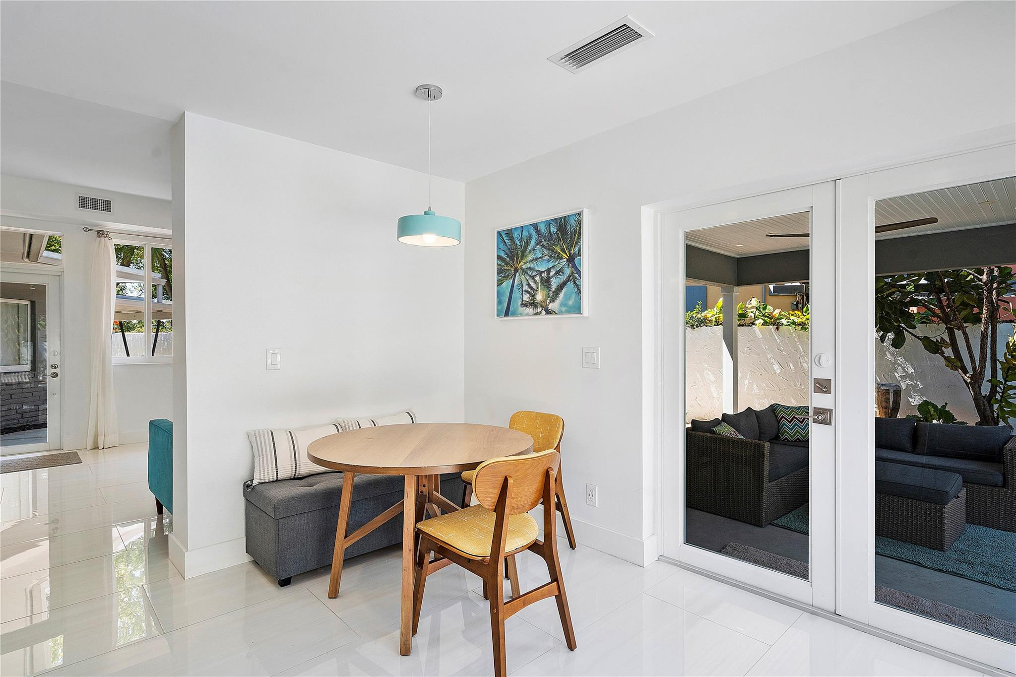 605 N Victoria Park Rd