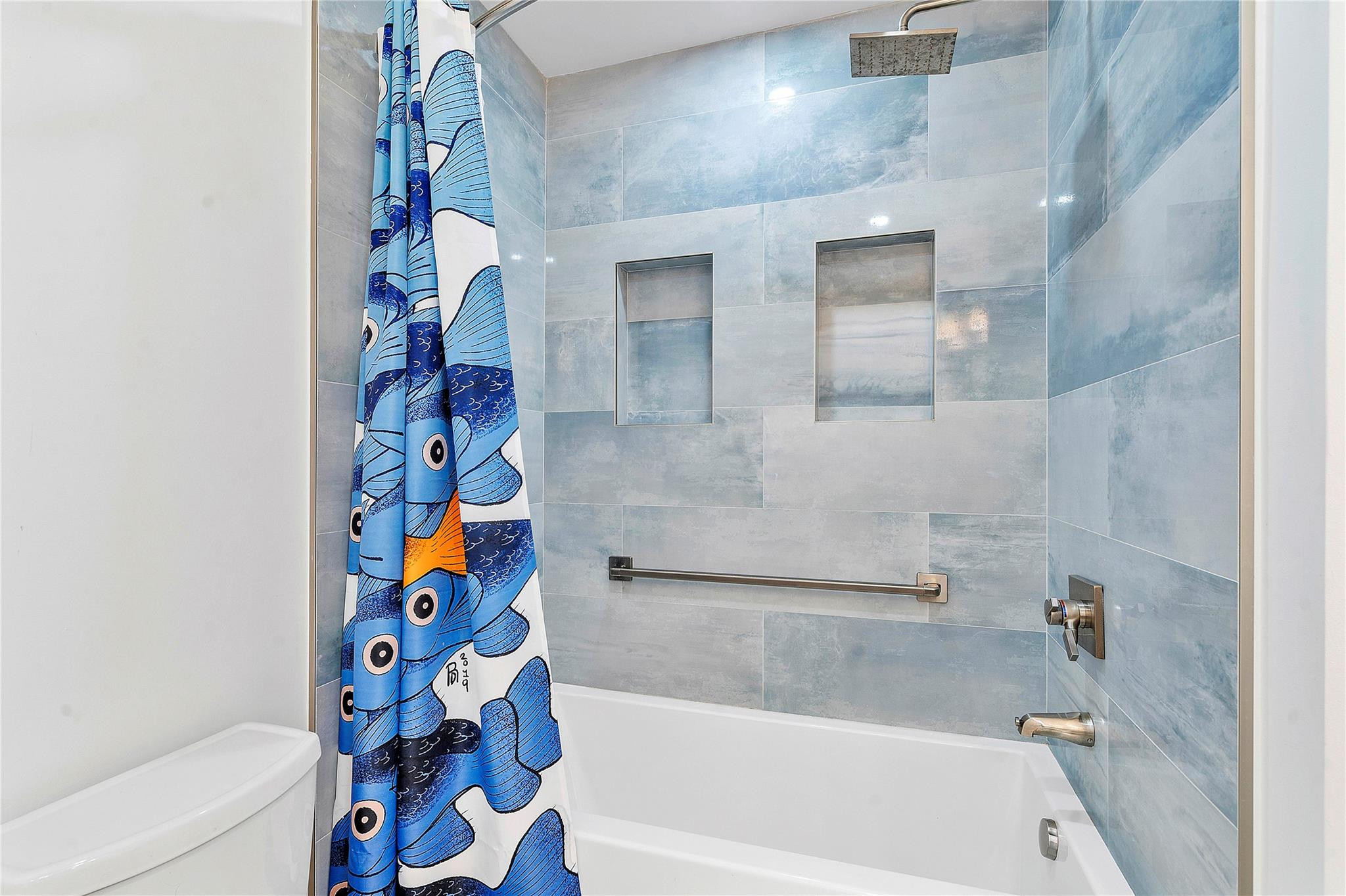 605 N Victoria Park Rd