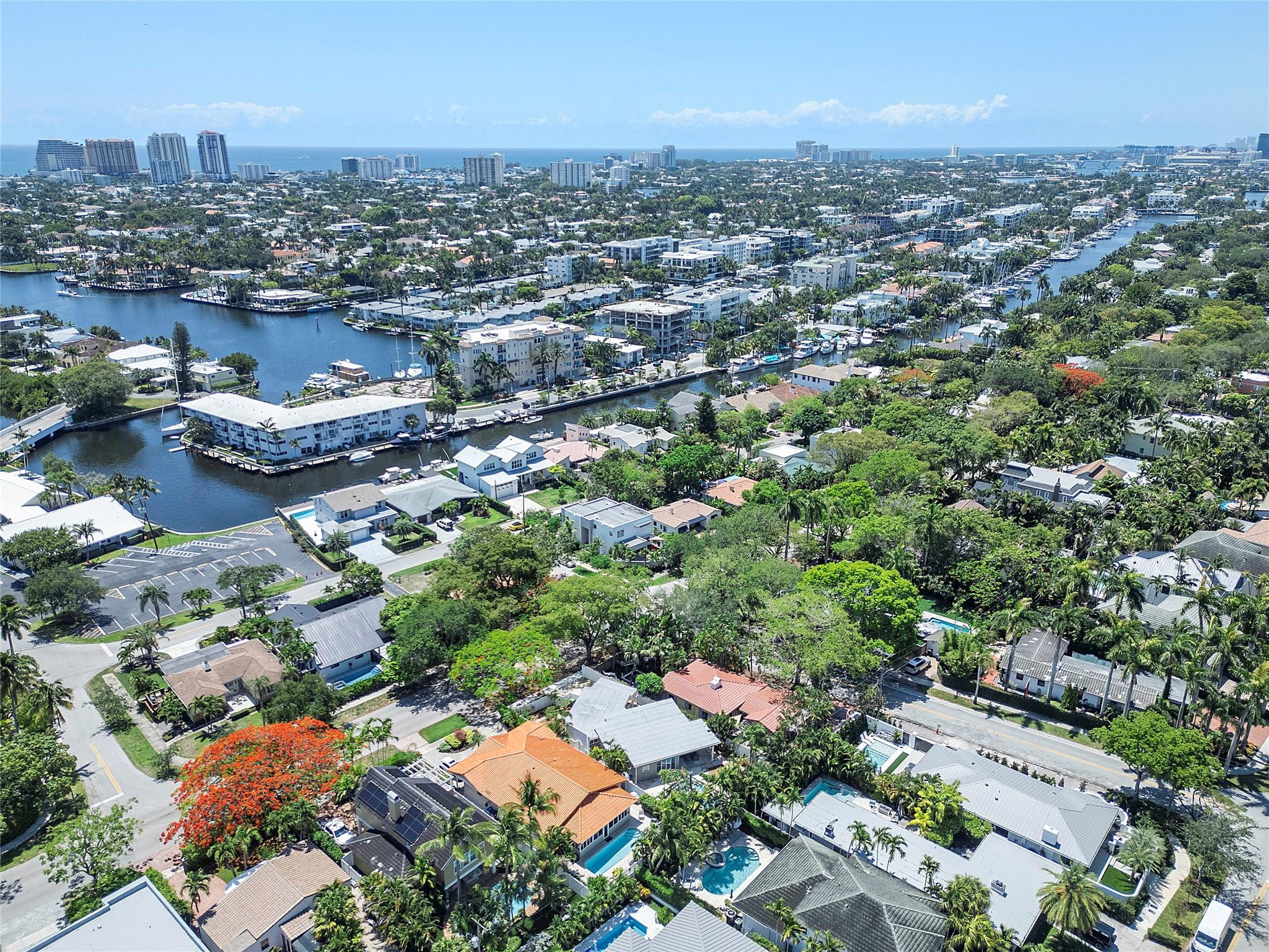 605 N Victoria Park Rd