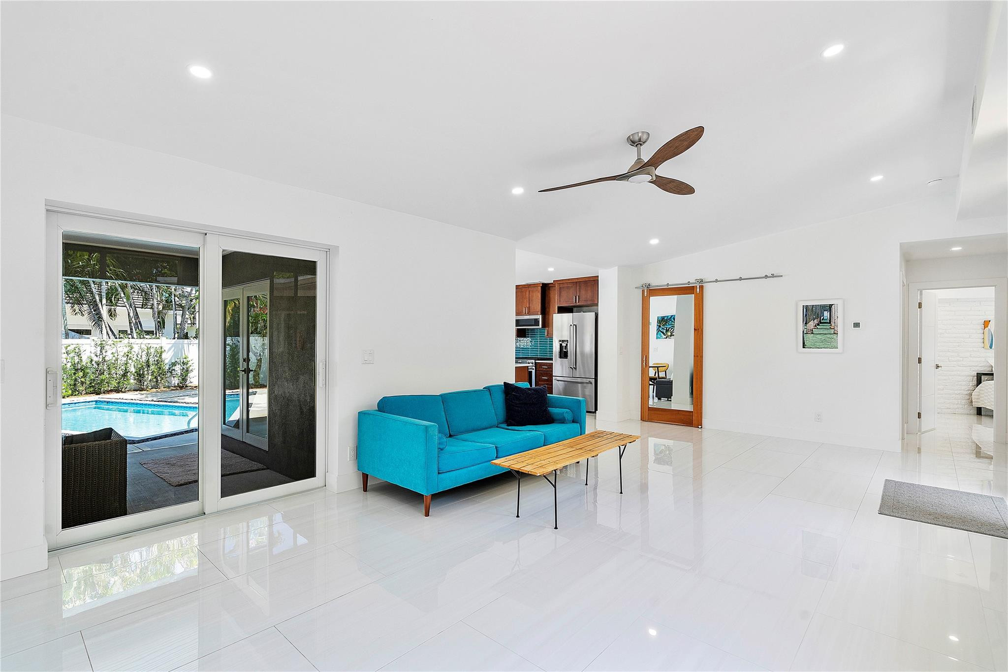 605 N Victoria Park Rd