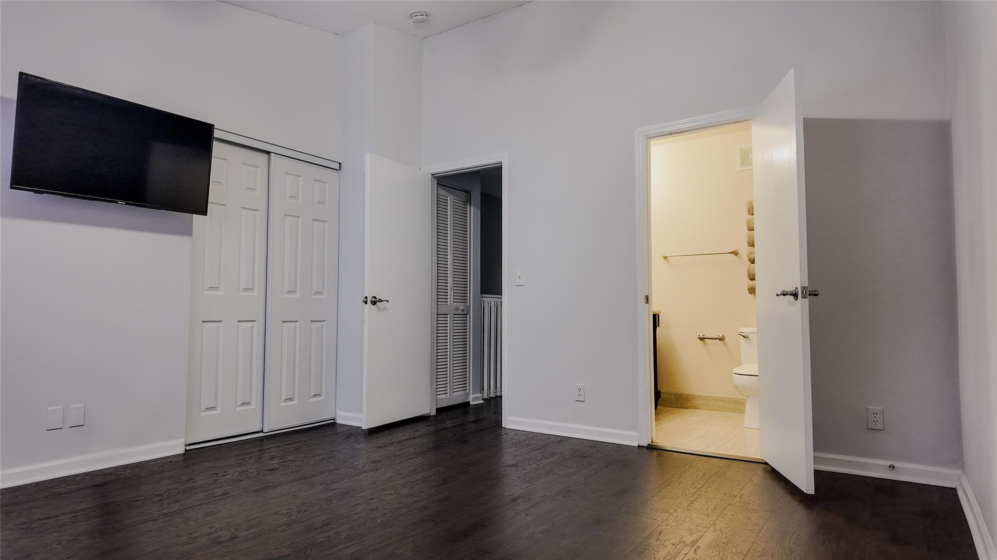 9967 NW 56th Pl 9967