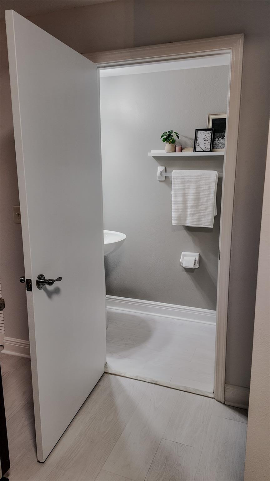 9967 NW 56th Pl 9967