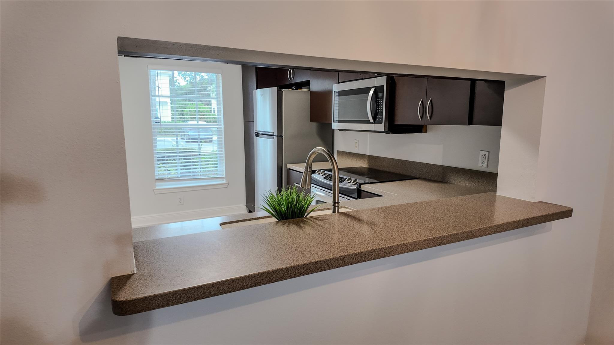 9967 NW 56th Pl 9967