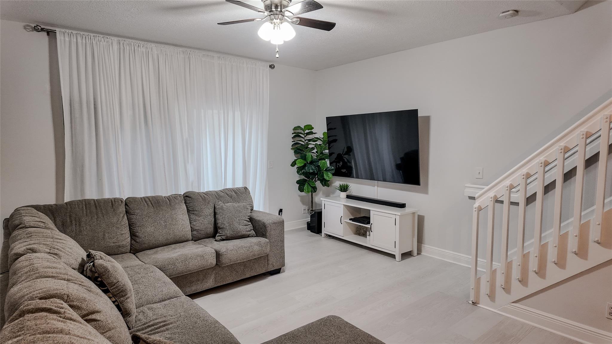 9967 NW 56th Pl 9967