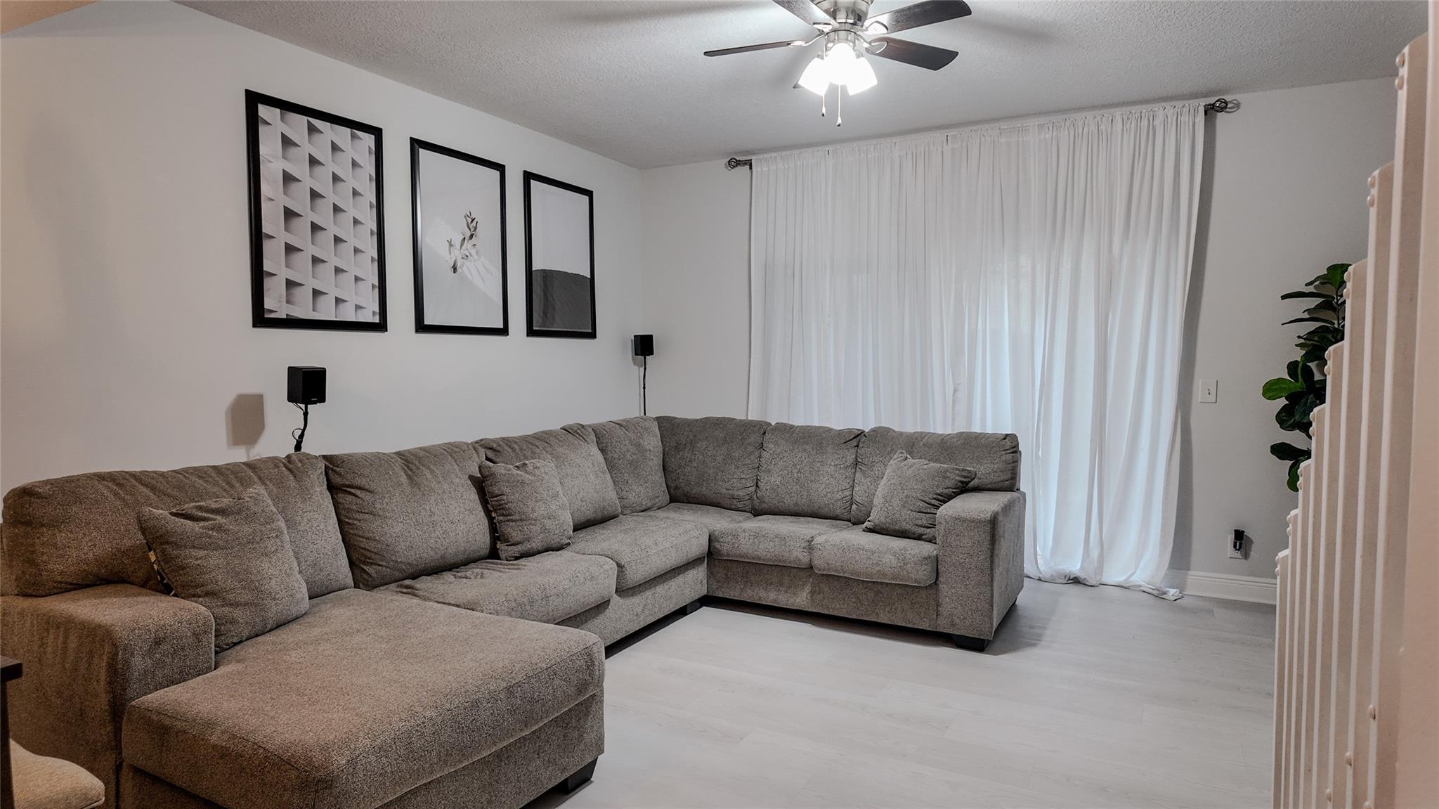 9967 NW 56th Pl 9967