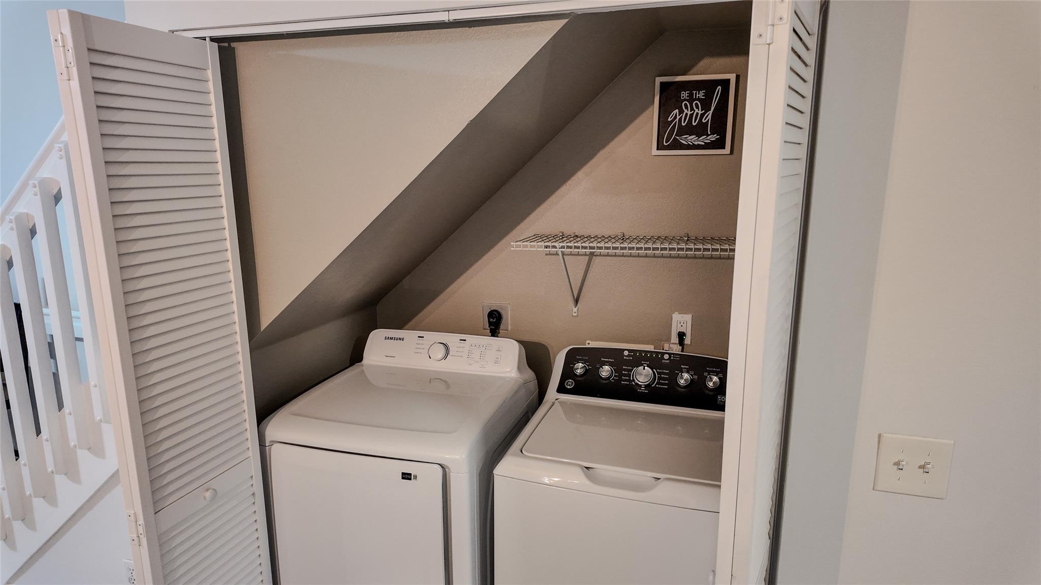 9967 NW 56th Pl 9967