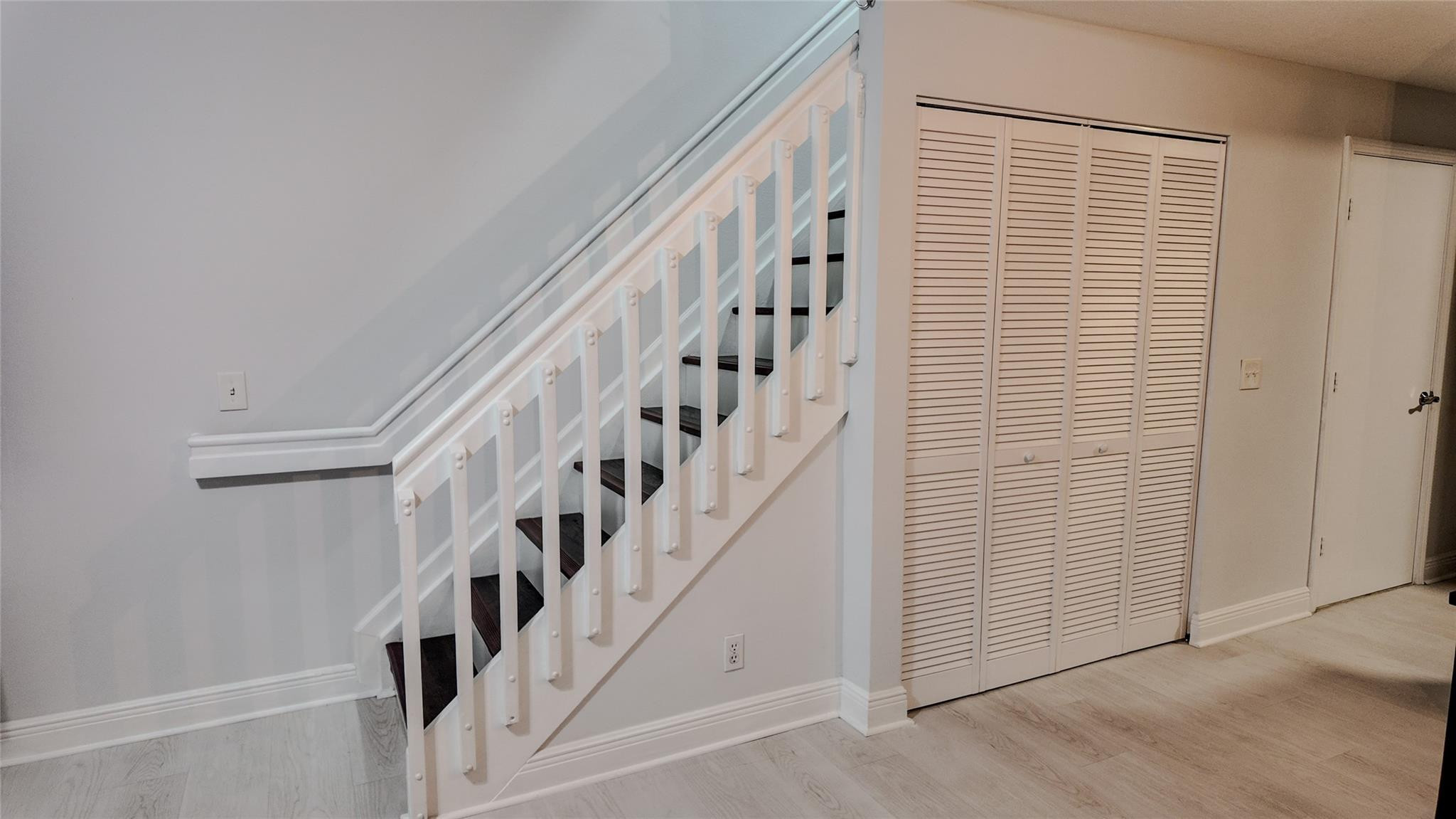 9967 NW 56th Pl 9967