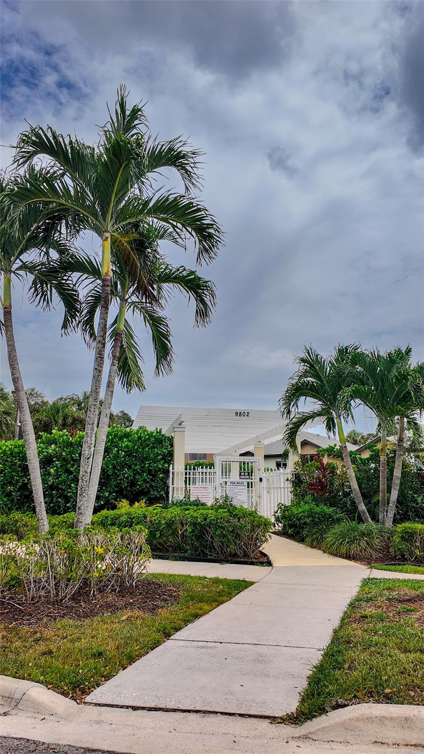 9967 NW 56th Pl 9967