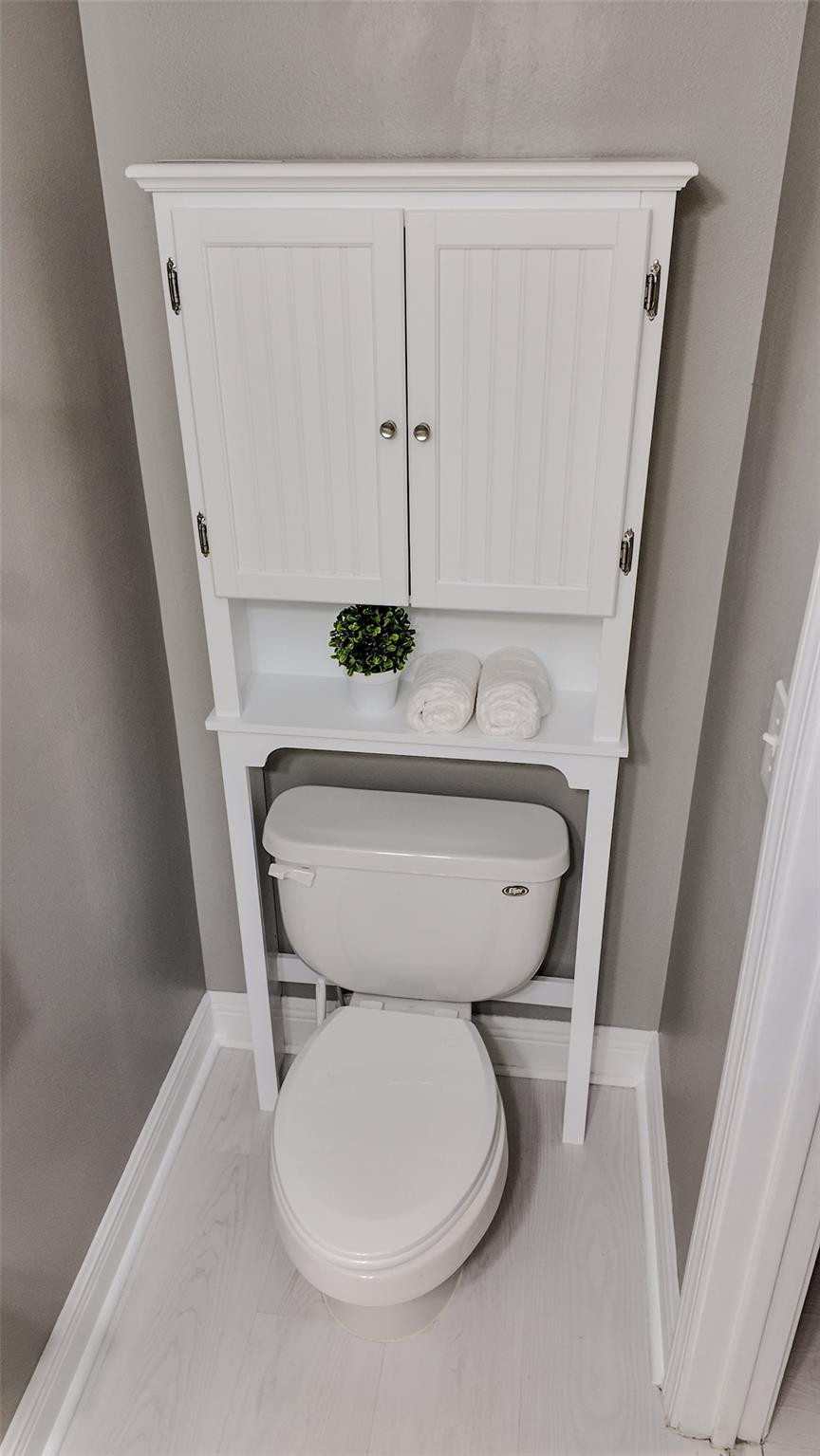 9967 NW 56th Pl 9967