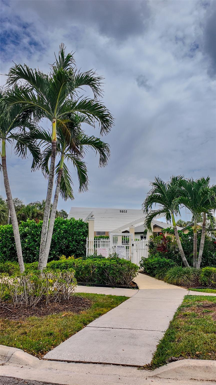 9967 NW 56th Pl 9967