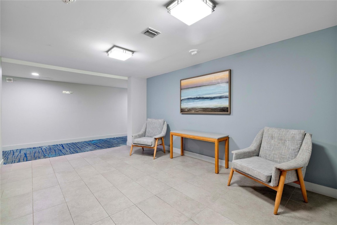 1160 N Federal Hwy 1020