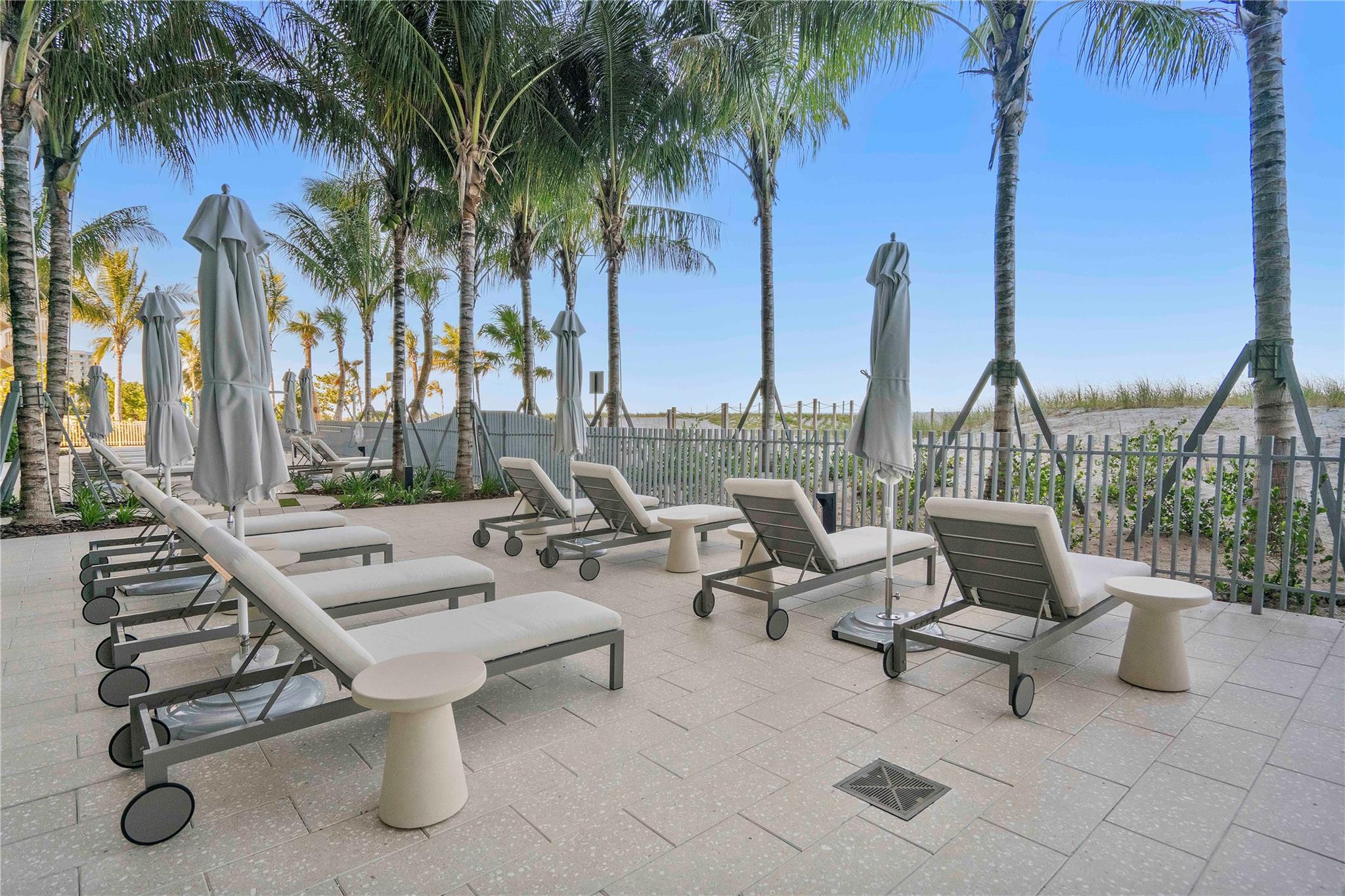 900 N Ocean 305