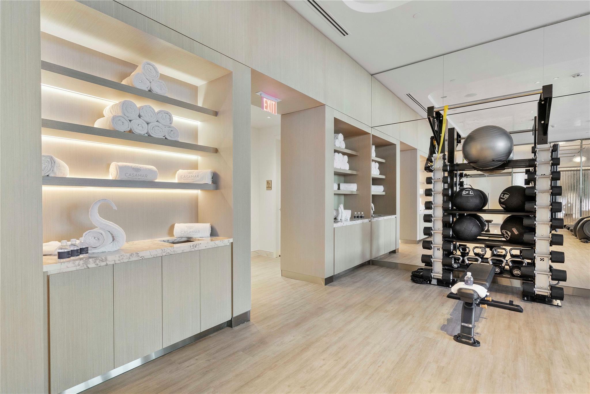 900 N Ocean 305