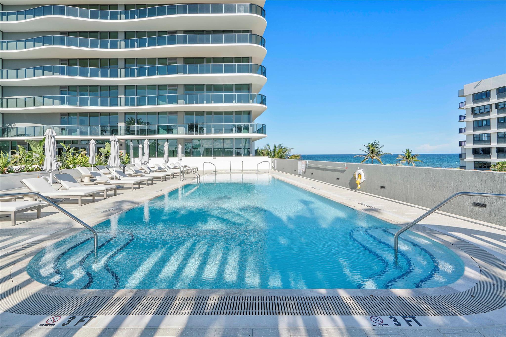 900 N Ocean 305