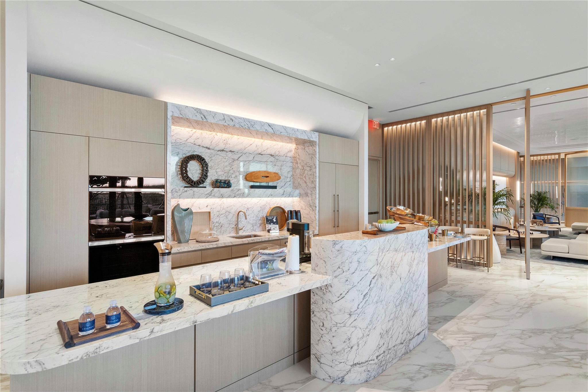 900 N Ocean 305