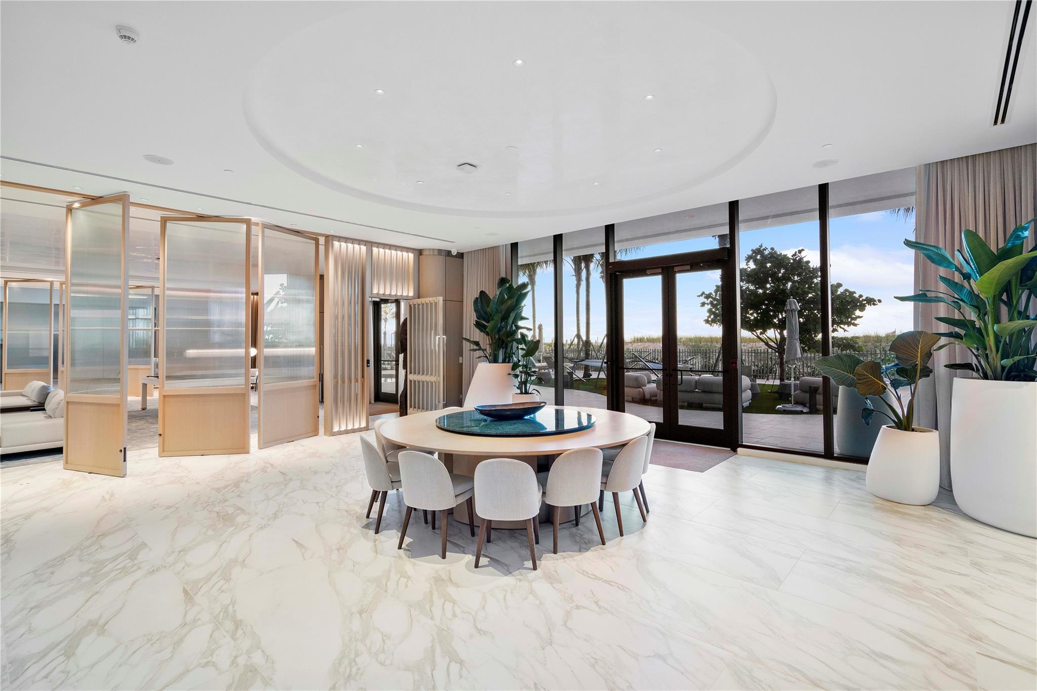 900 N Ocean 305