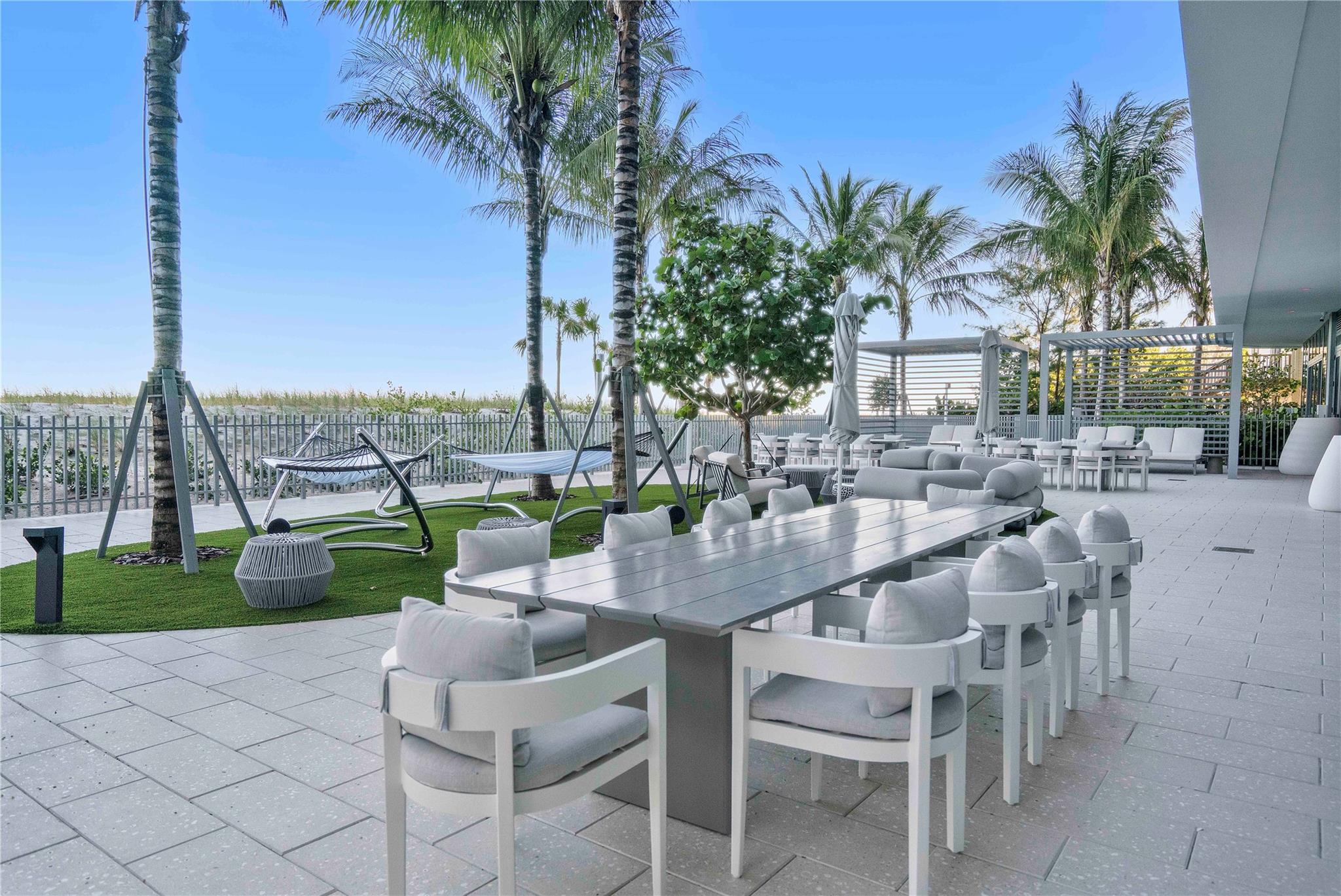 900 N Ocean 305