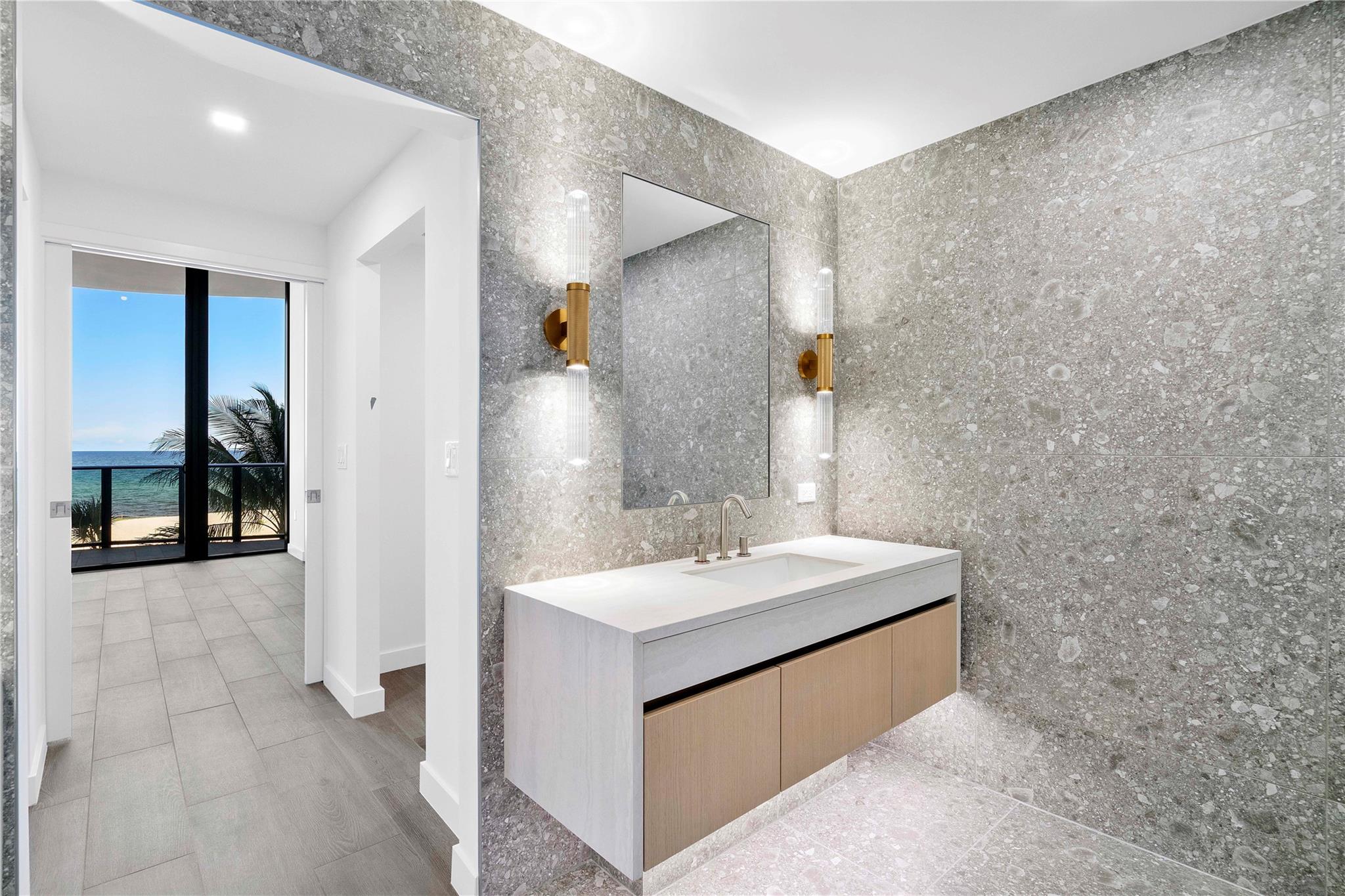 900 N Ocean 305