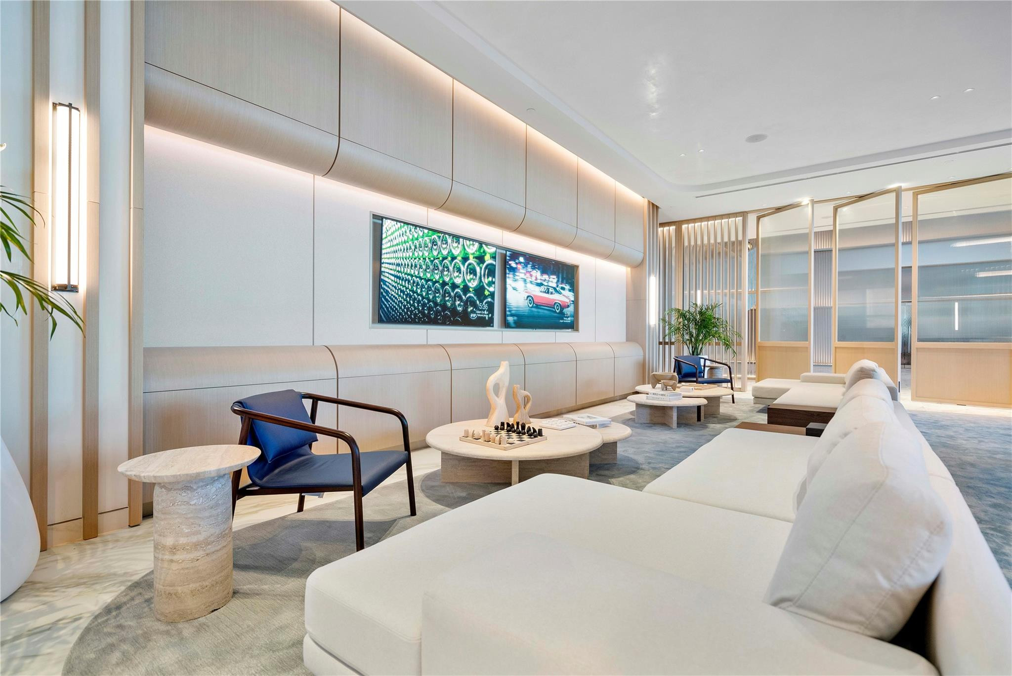 900 N Ocean 305