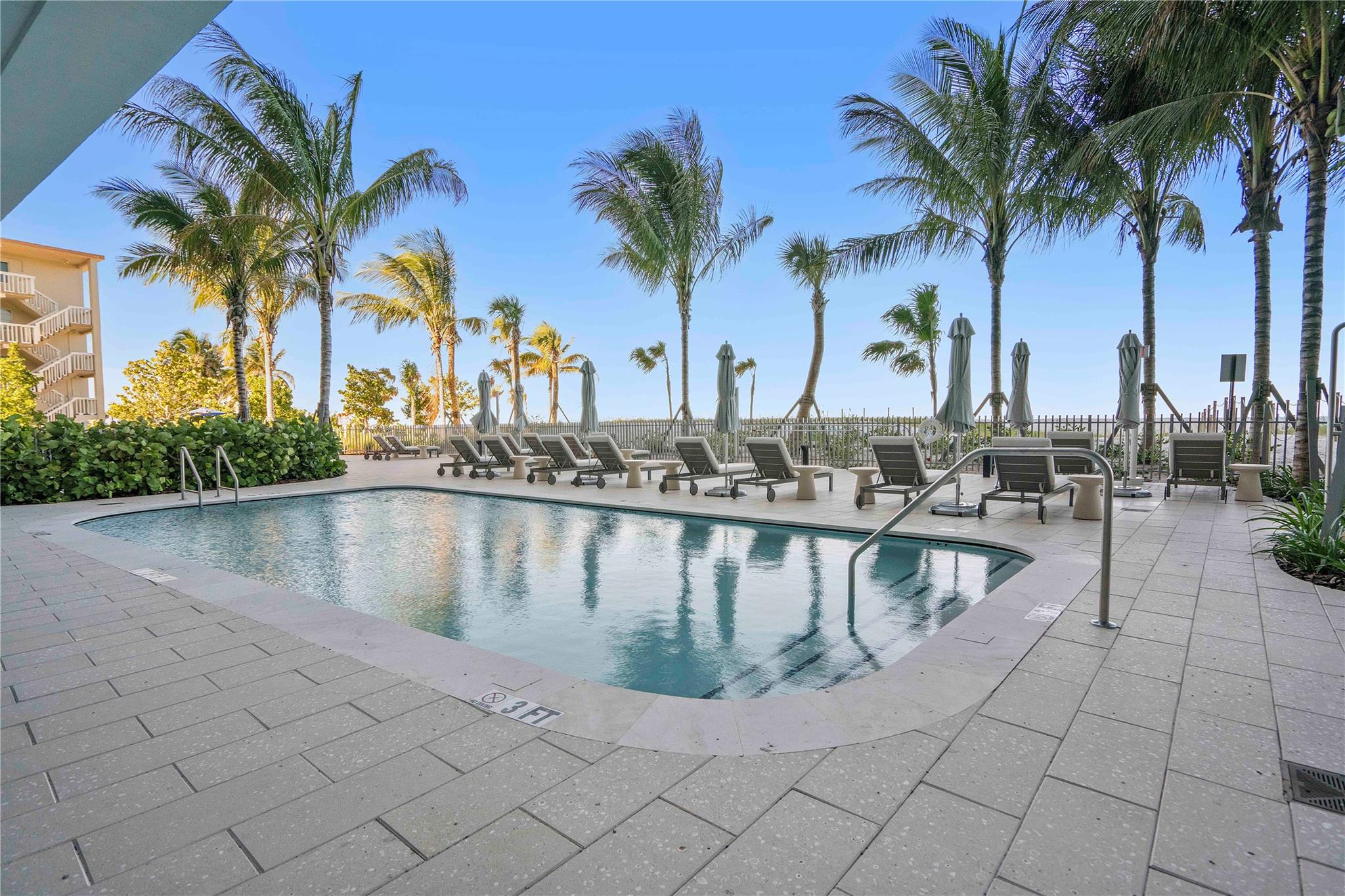900 N Ocean 305
