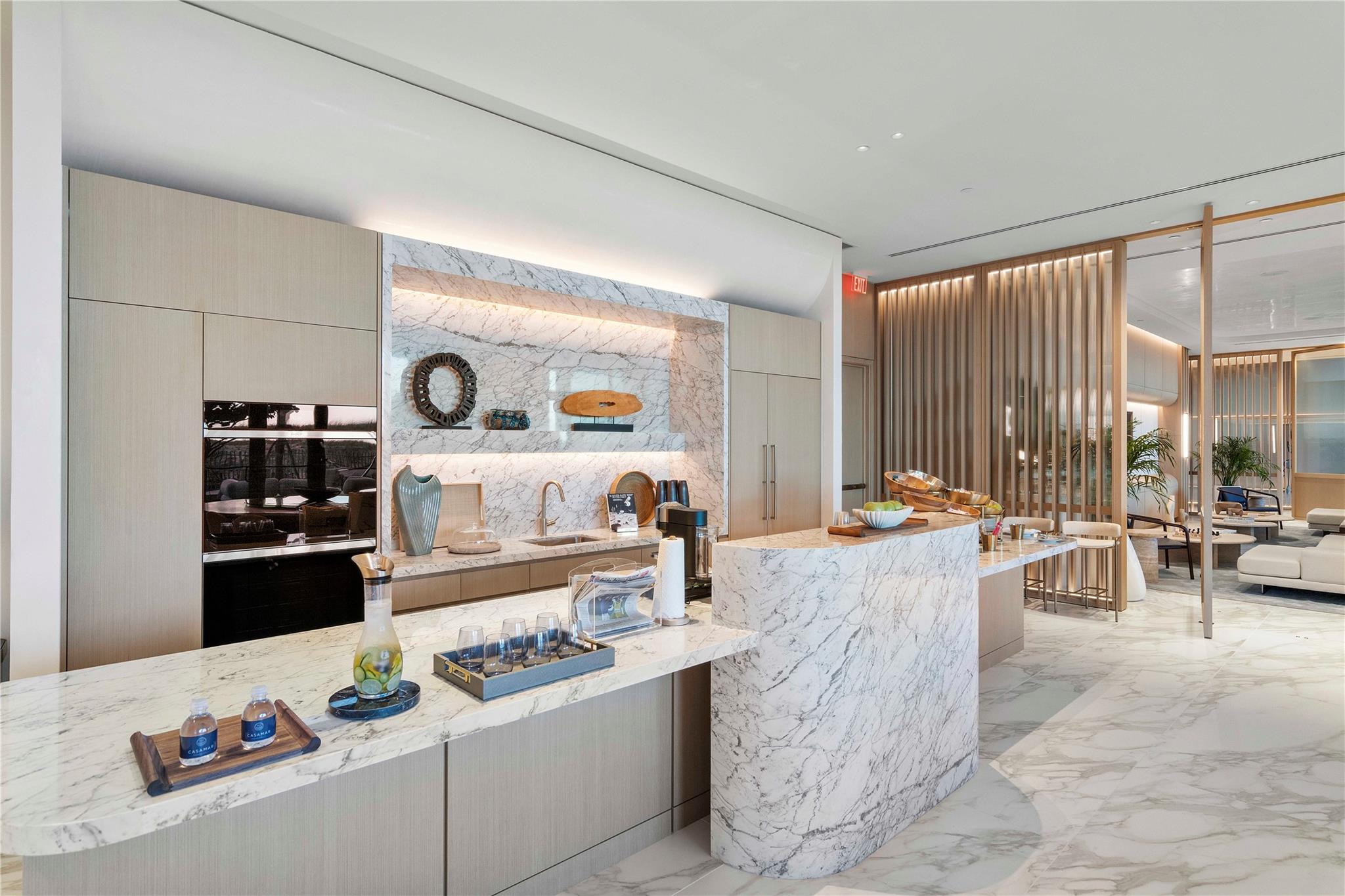 900 N Ocean 305