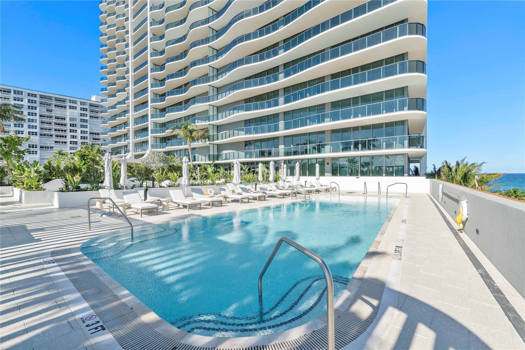 900 N Ocean 305