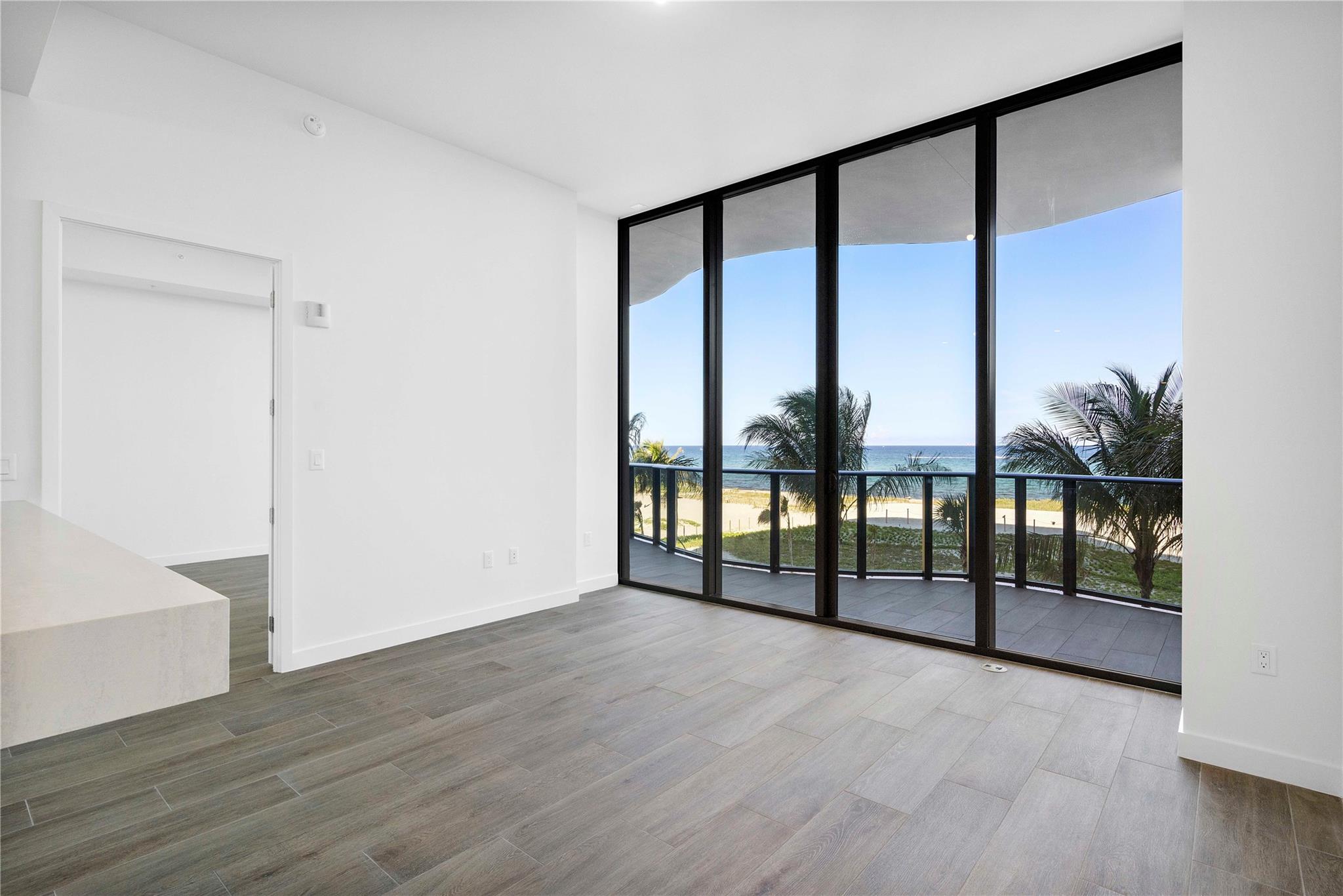 900 N Ocean 305