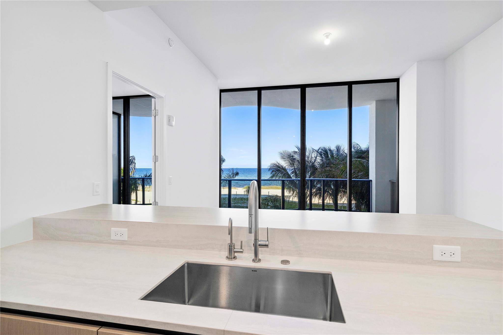 900 N Ocean 305