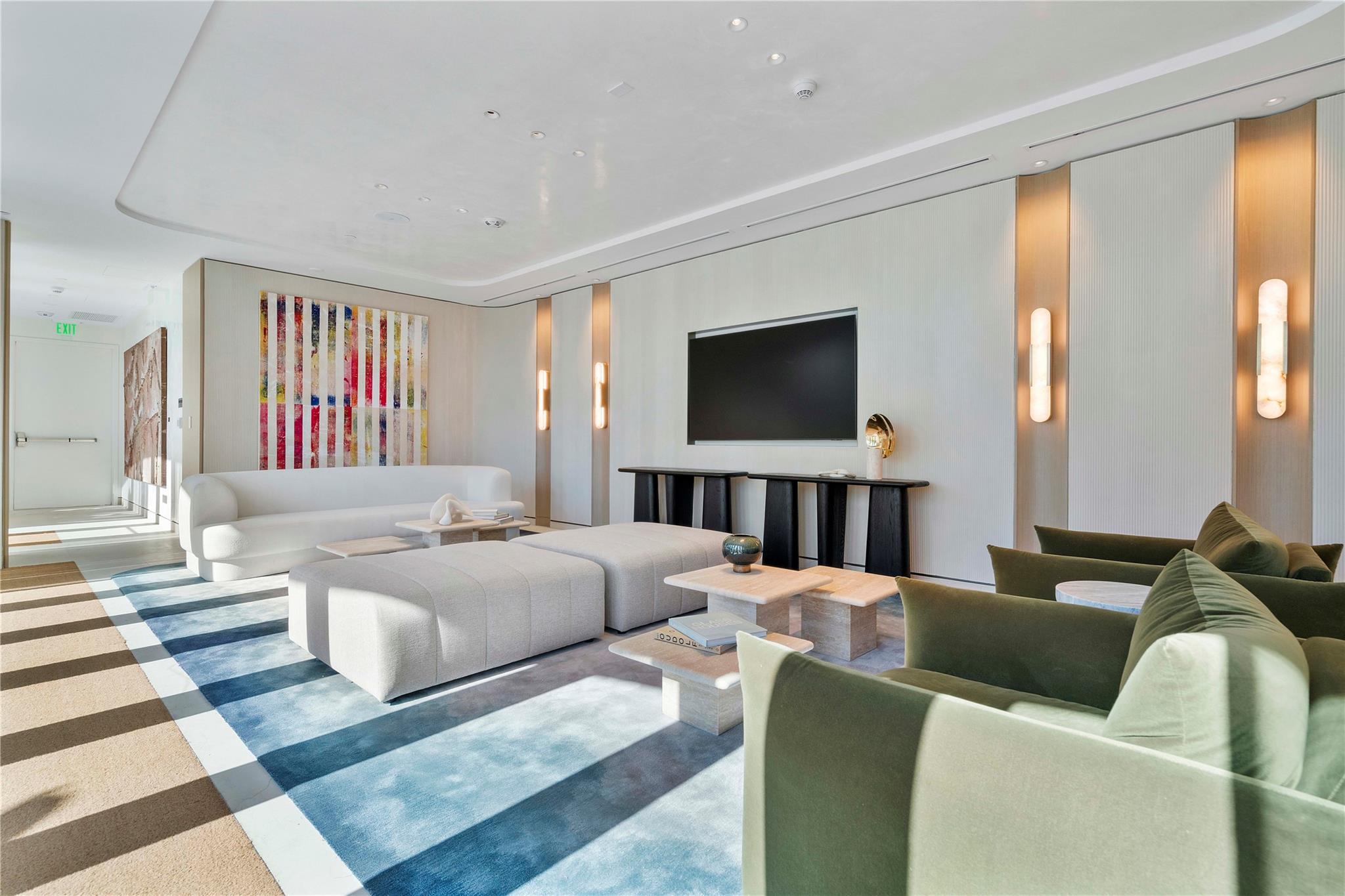 900 N Ocean 305