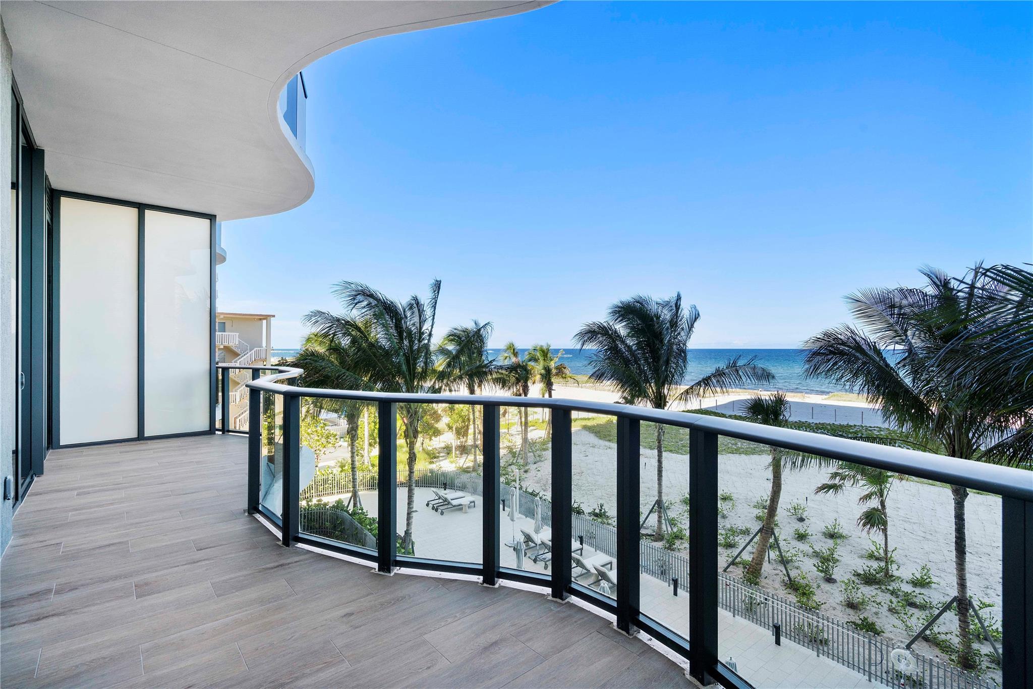 900 N Ocean 305