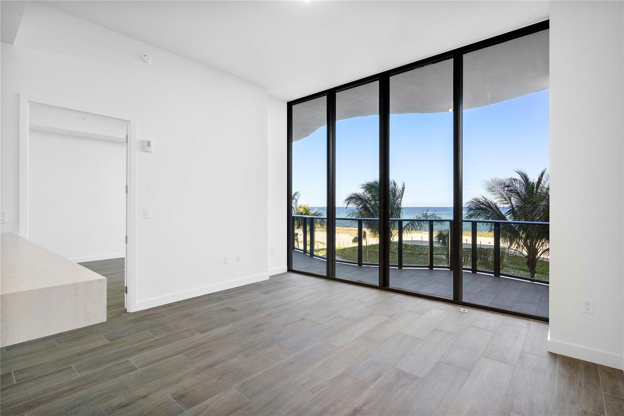 900 N Ocean 305