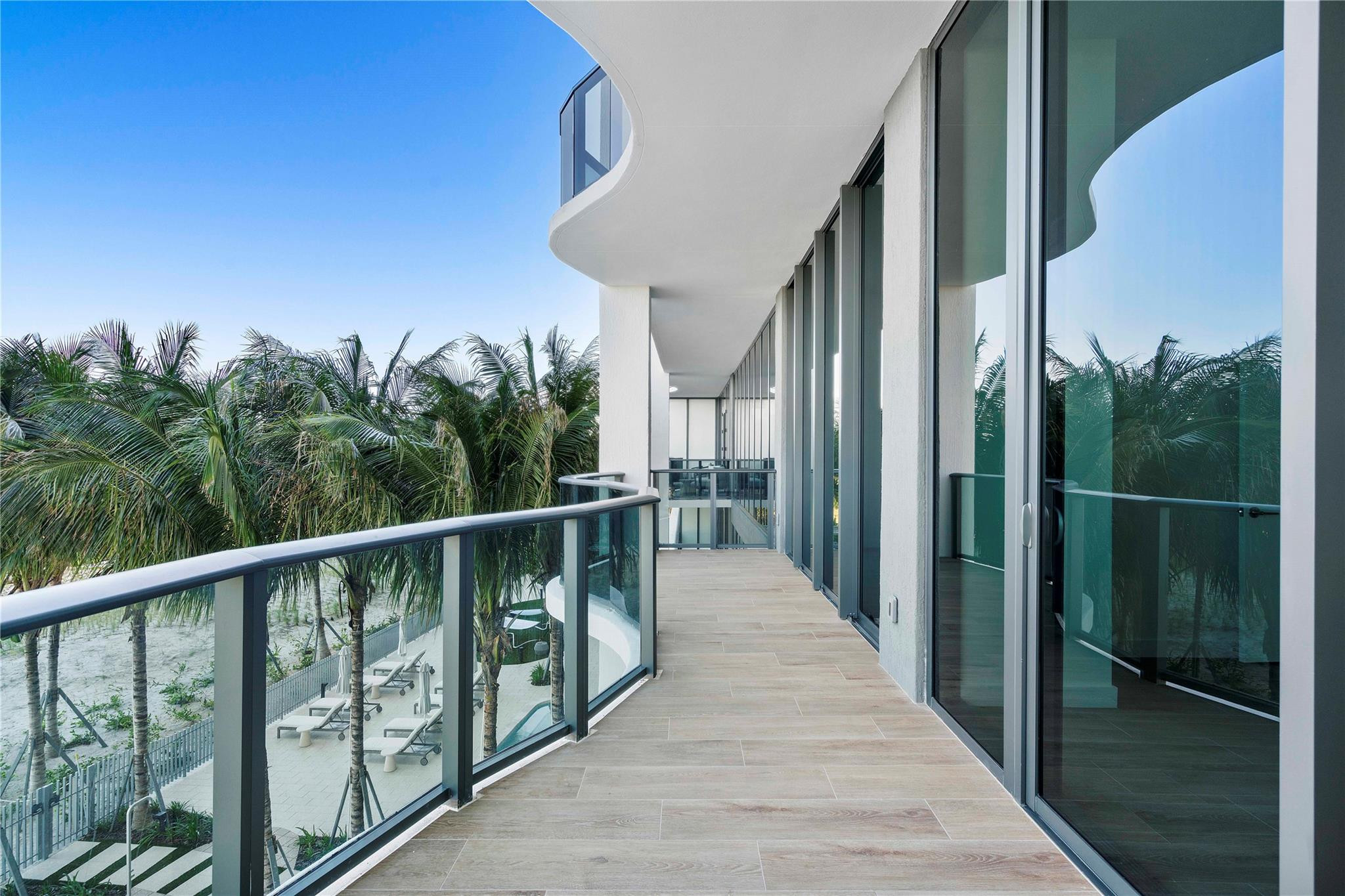 900 N Ocean 305