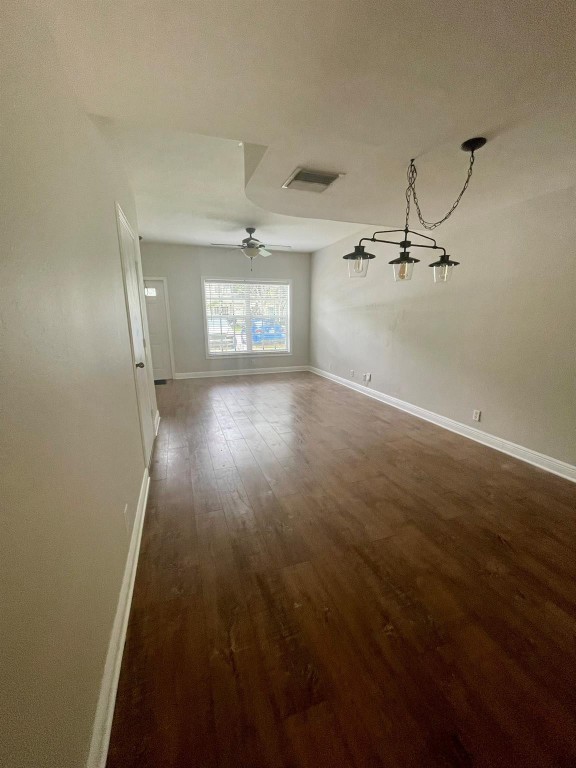 8021 Sanibel Dr 8021