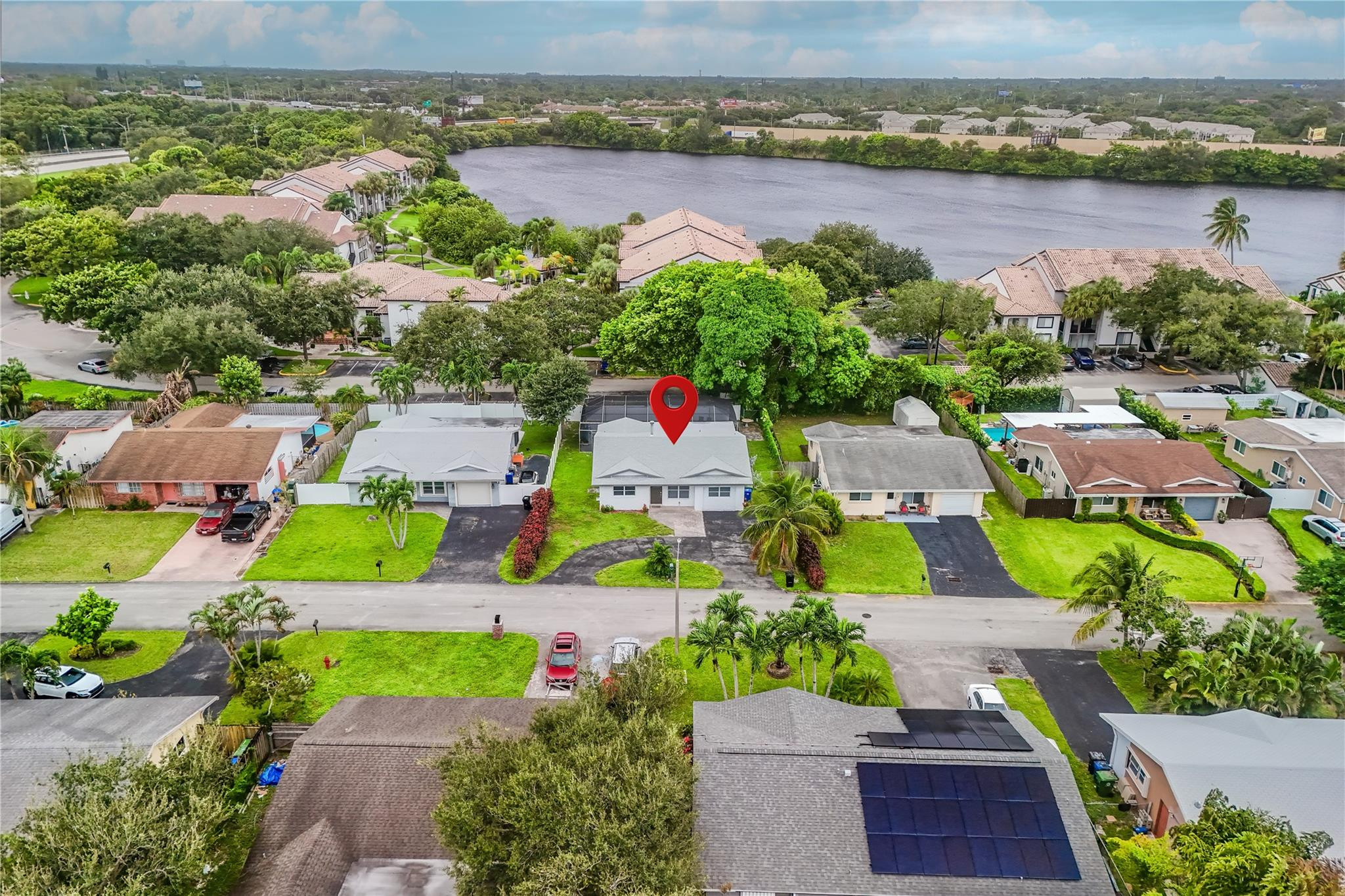 6431 NW 34th Ave