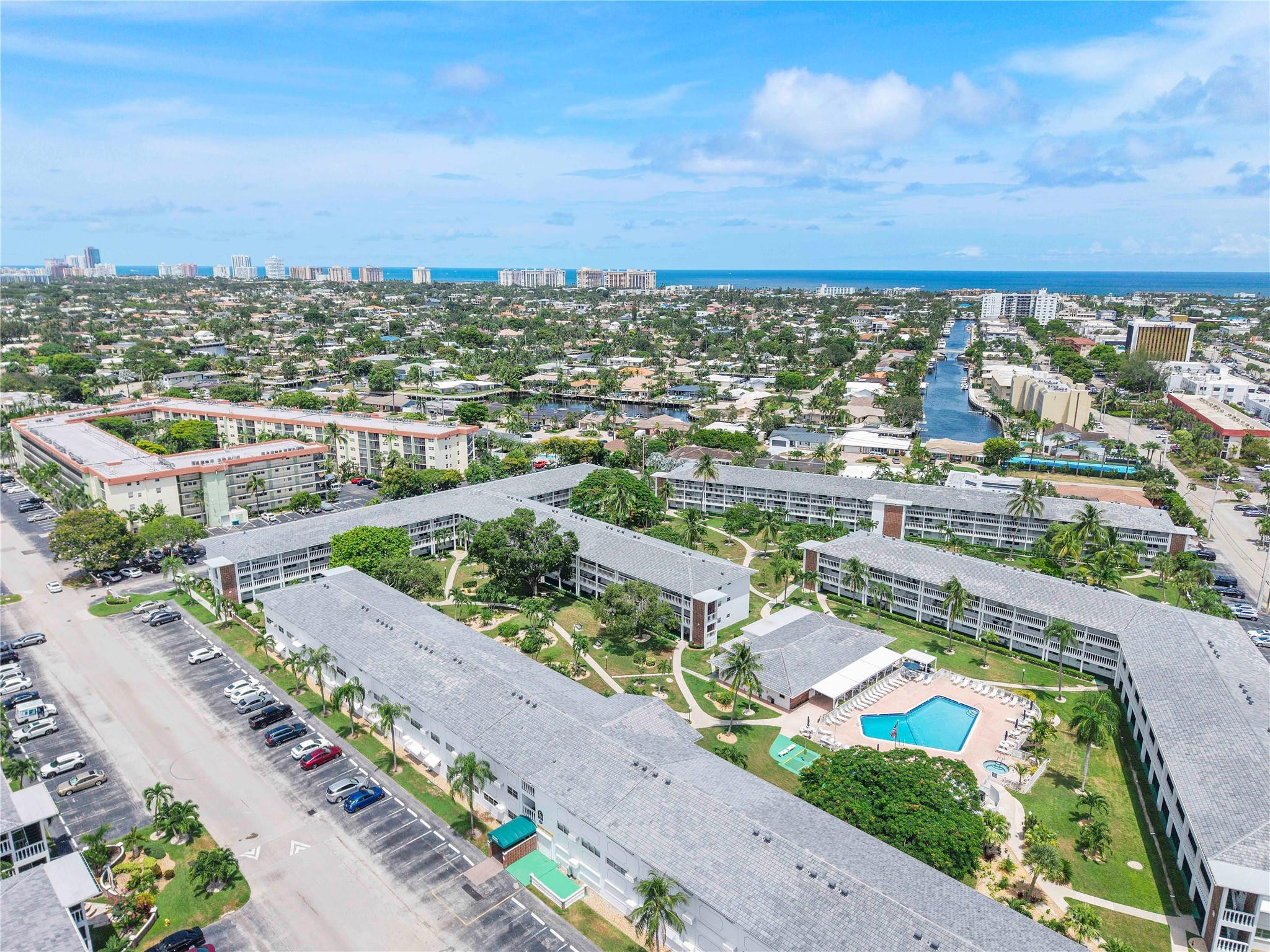 5208 NE 24th Ter F218