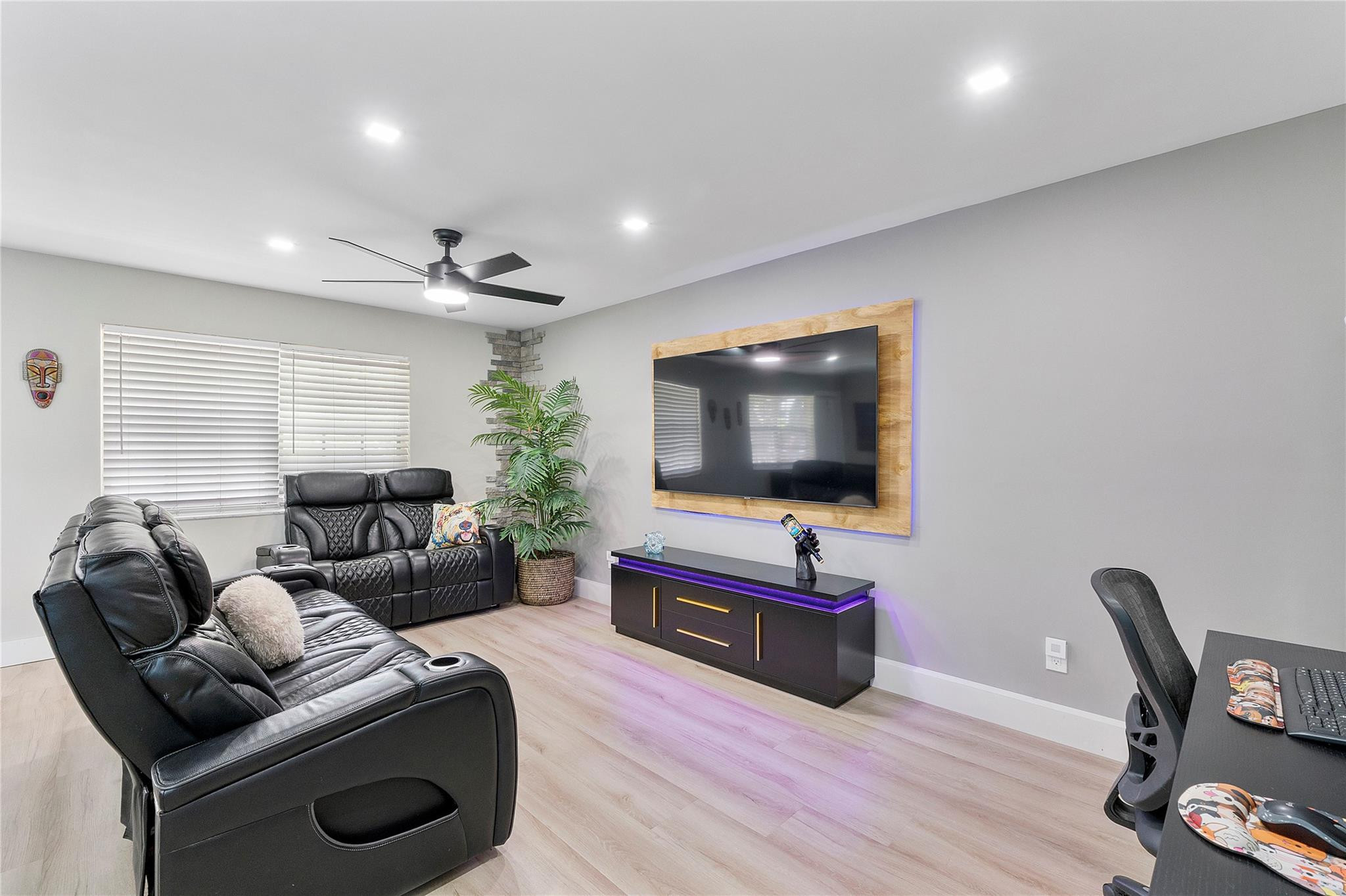 5208 NE 24th Ter F218