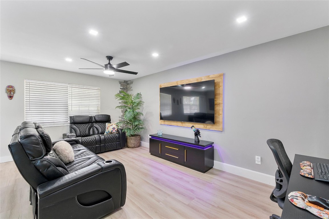 5208 NE 24th Ter F218