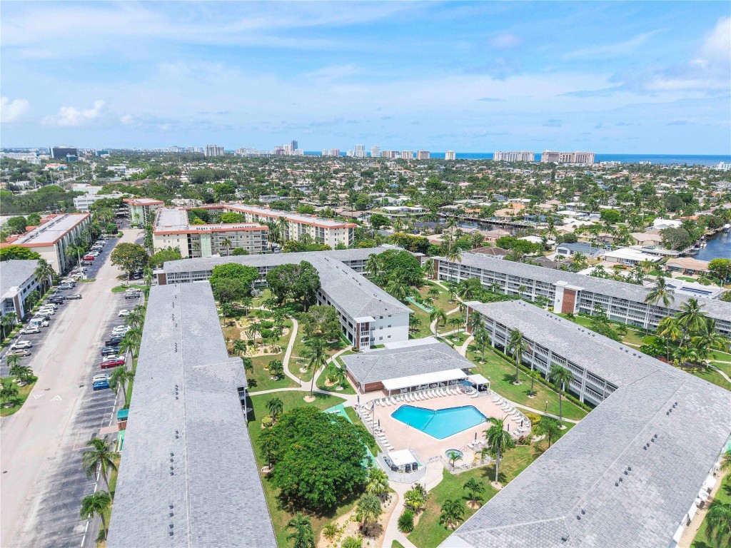 5208 NE 24th Ter F218