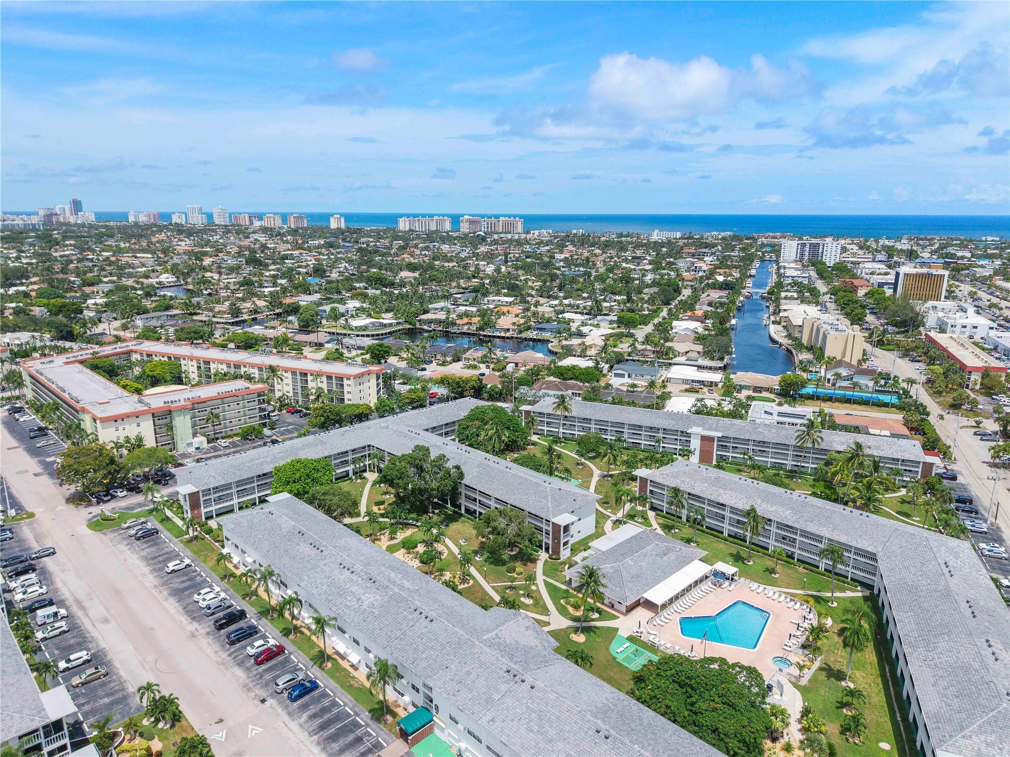 5208 NE 24th Ter F218