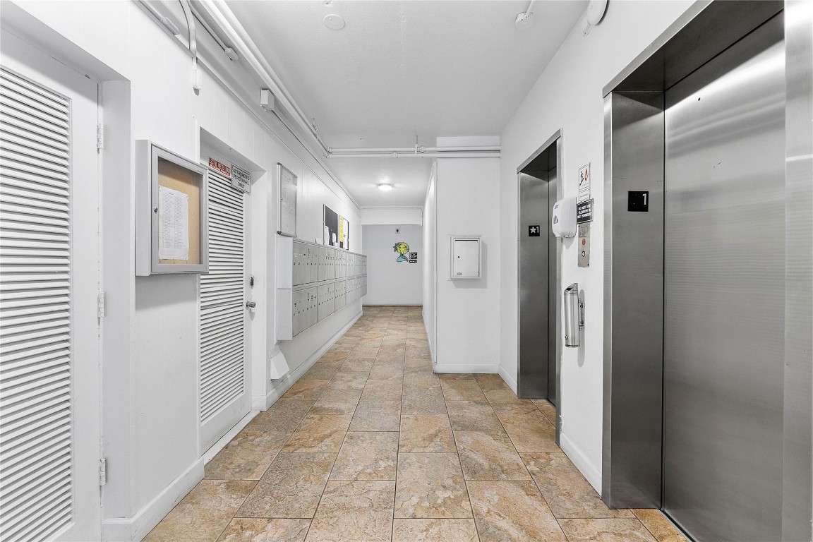 5208 NE 24th Ter F218