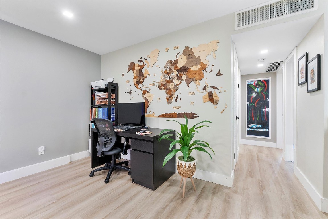 5208 NE 24th Ter F218